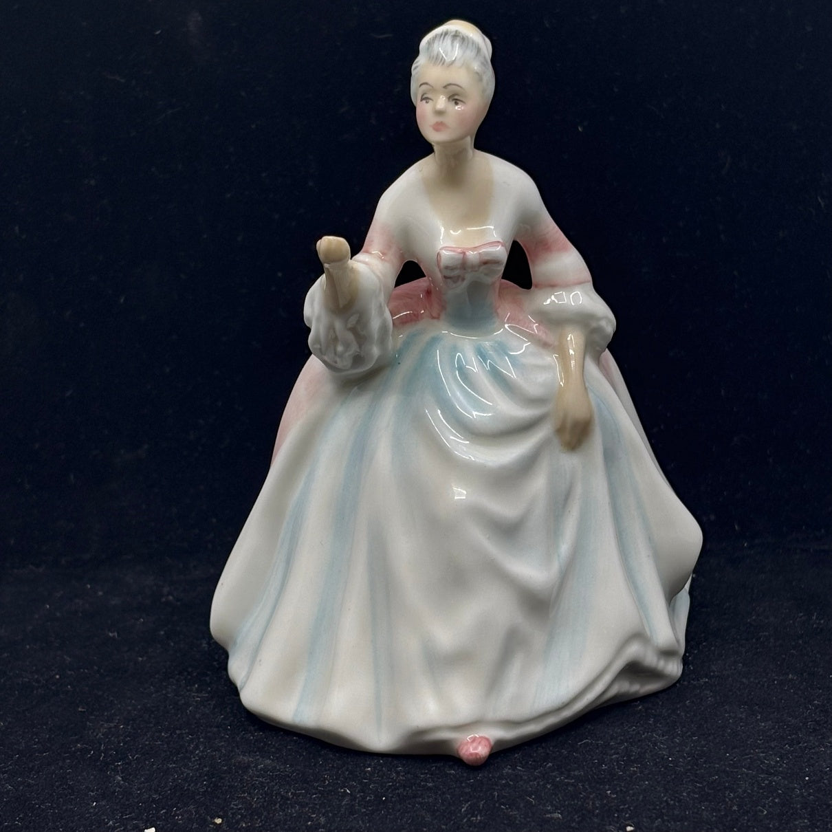 Royal Doulton Figurine Diana HN3310- Miniature Figurine