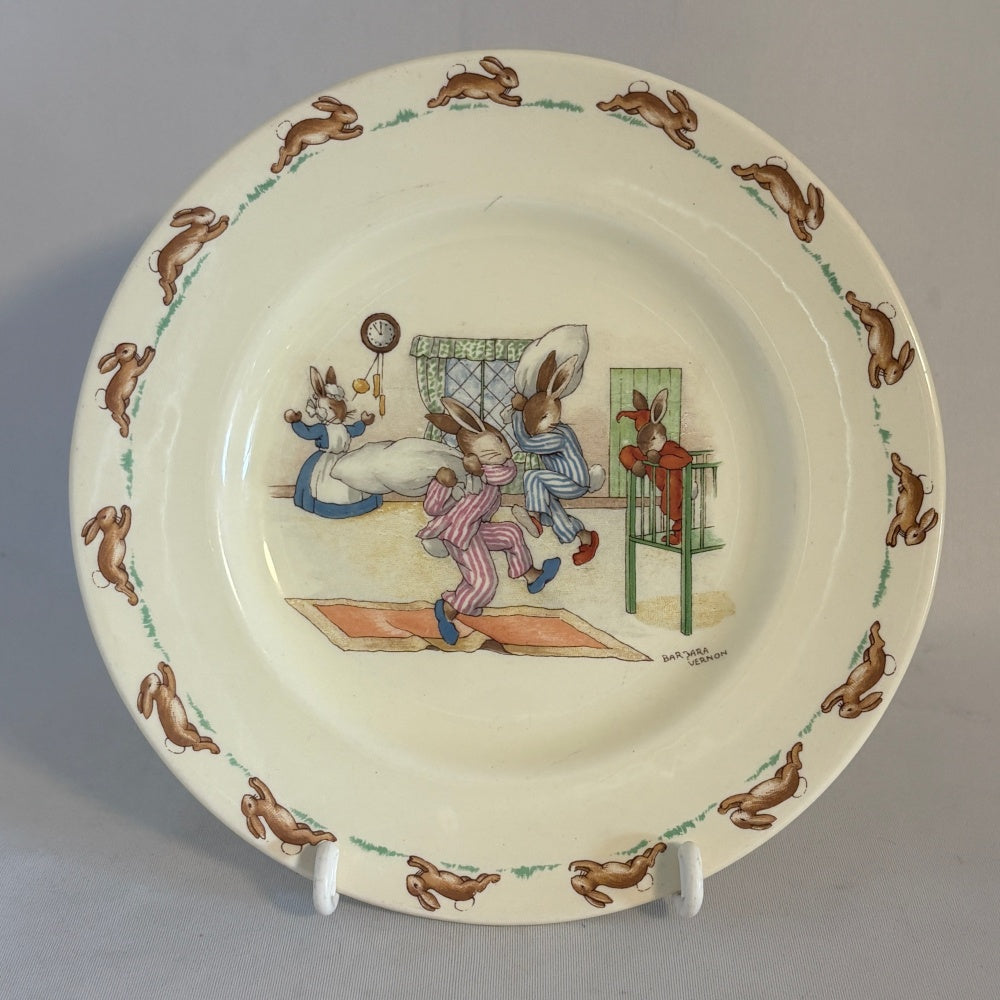 Pillow fight Plate Royal Doulton Bunnykins