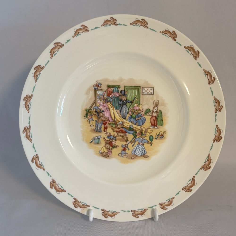 Dressing Up-2nd Ver Dinner Plate Royal Doulton Bunnykins