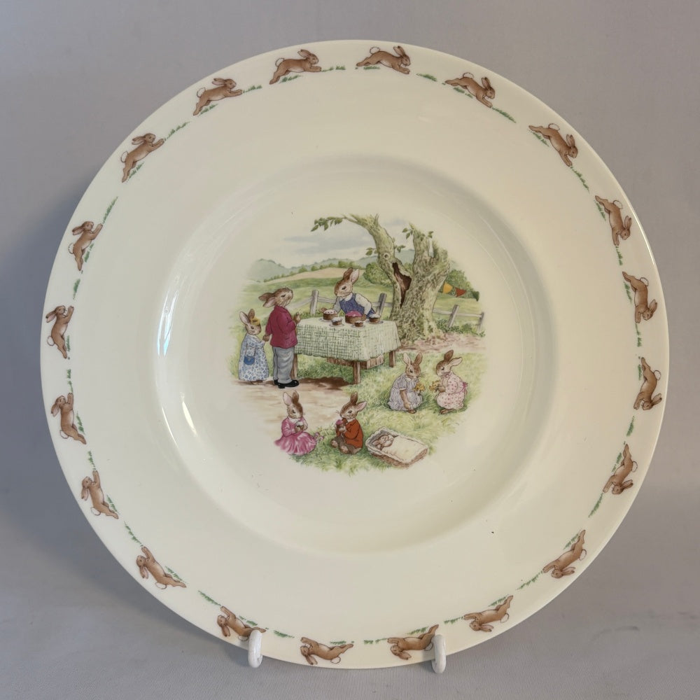 Picnic & Cake Stall Dinner Plate Royal Doulton Bunnykins