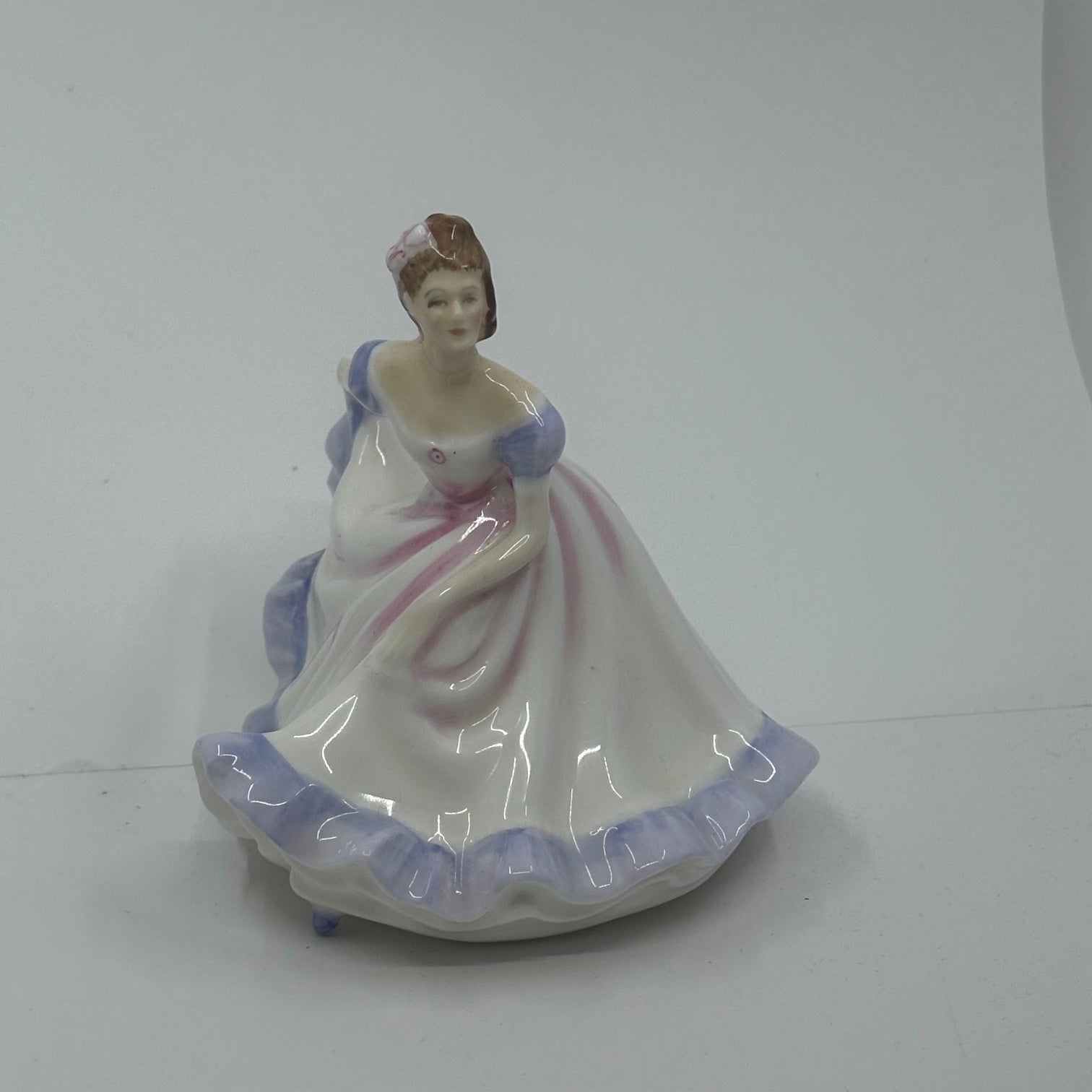 Royal Doulton Figurine Ninette HN3215 - William Cross