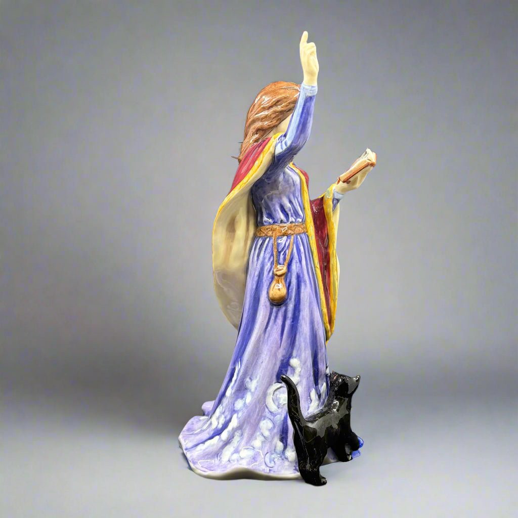 Royal Doulton Figurine Soceress HN4253 - William Cross