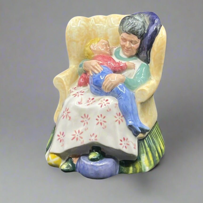 Royal Doulton Figurine Sweet Dreams HN2380 - William Cross