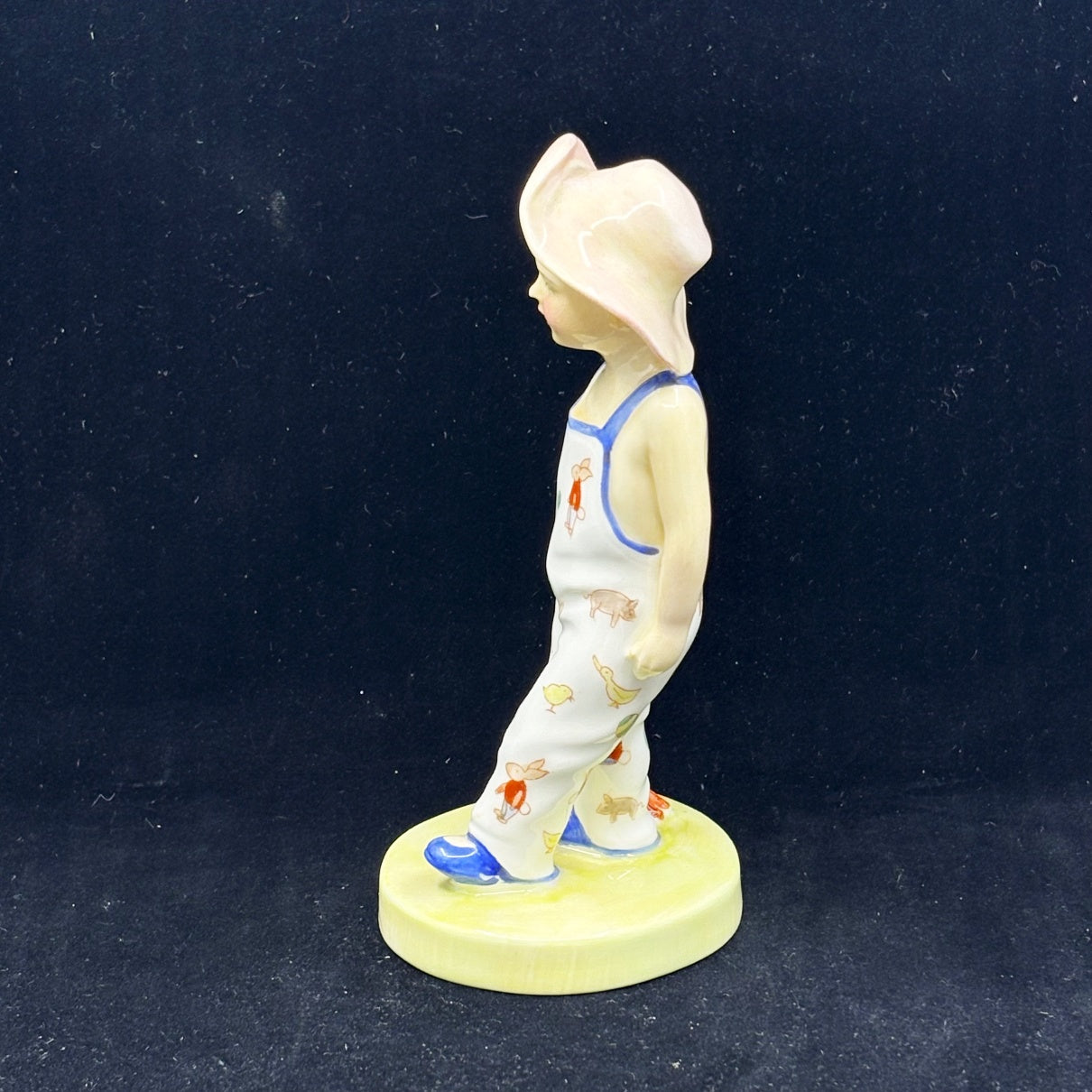 Royal Doulton Gollywog HN1979 (1945-1959) - Side View