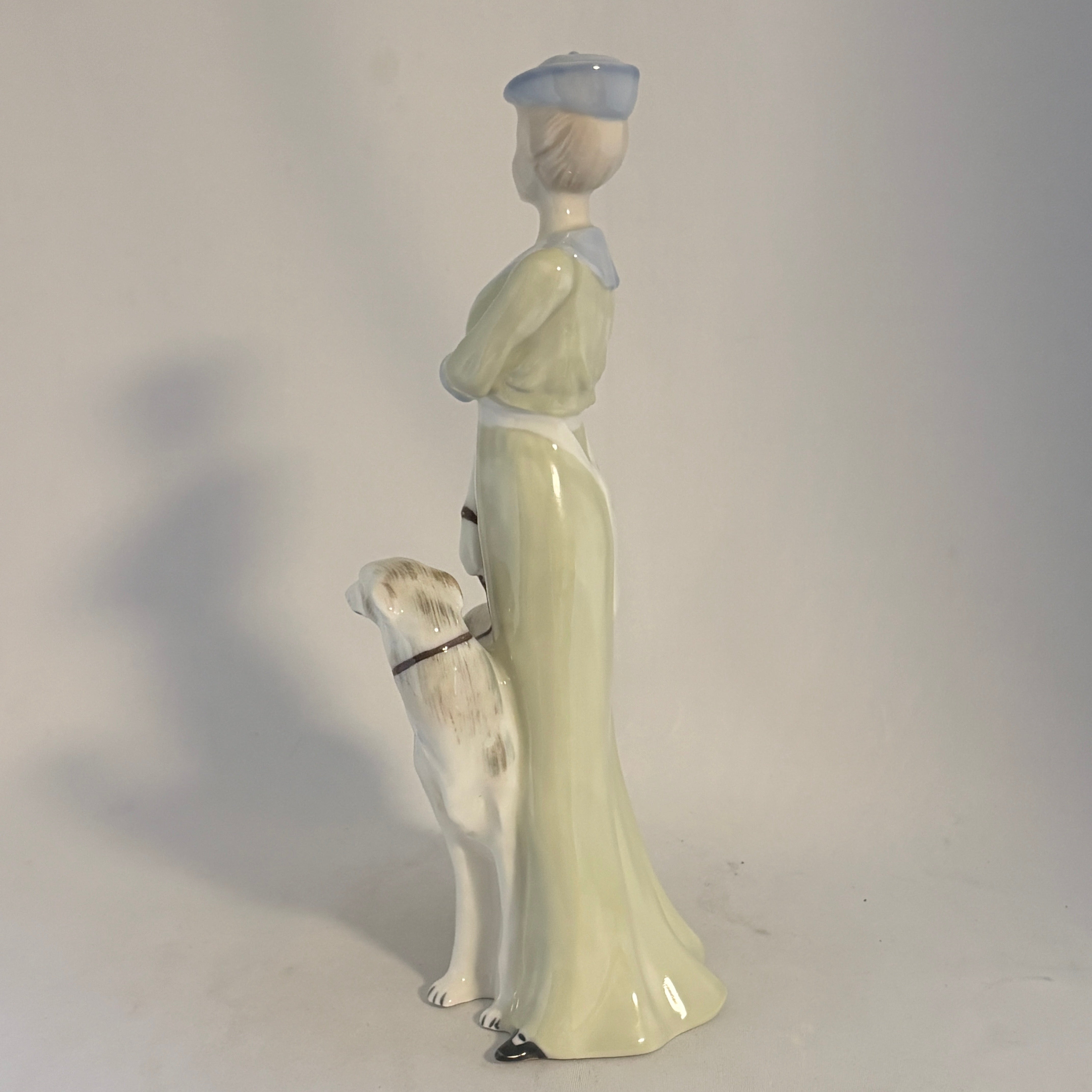 Royal Doulton Figurine Park Parade HN3116