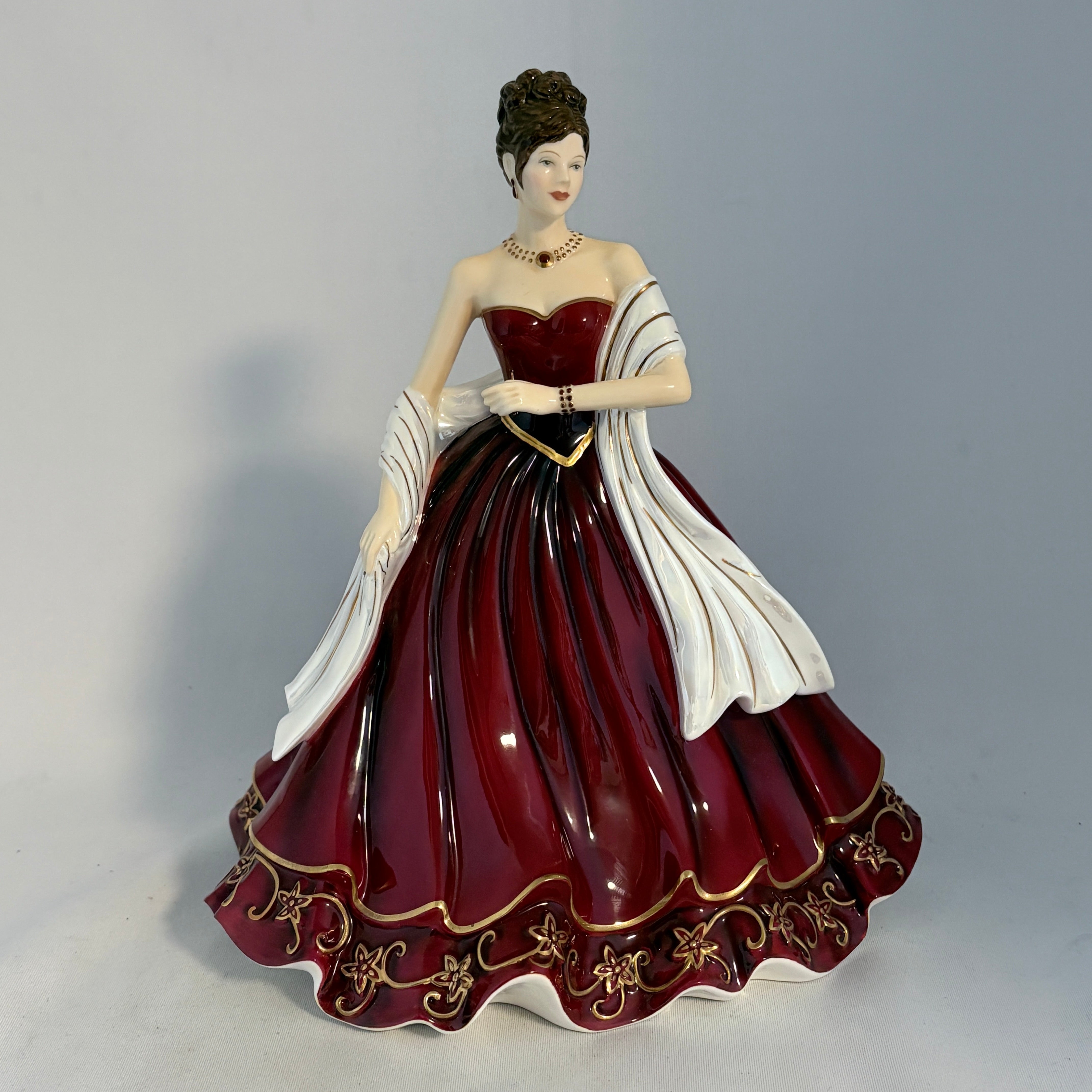 Royal Doulton Figurine Holiday Greetings HN5494