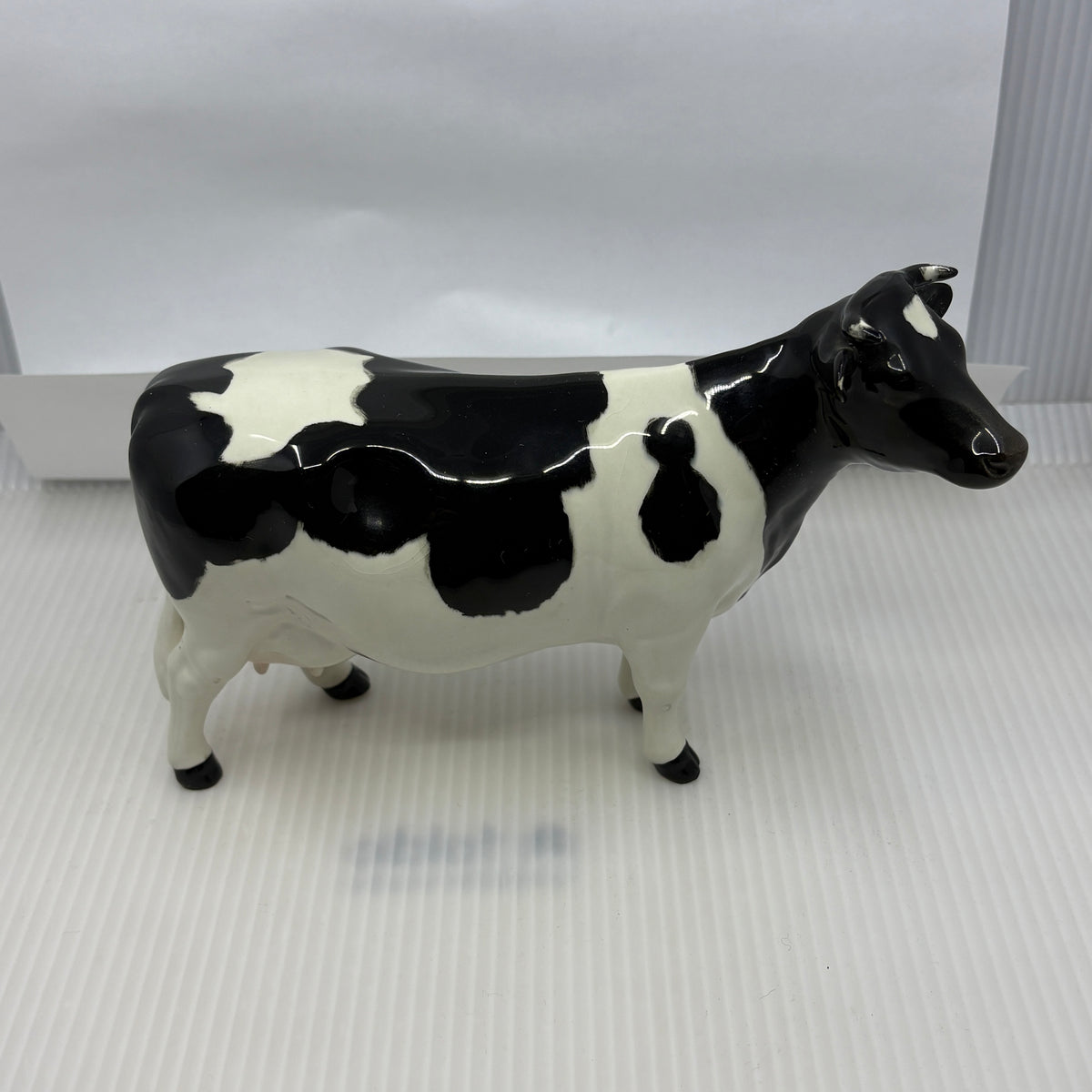 Beswick Friesian Cow Ch. Claybury Leegwater Model 1362A, main view