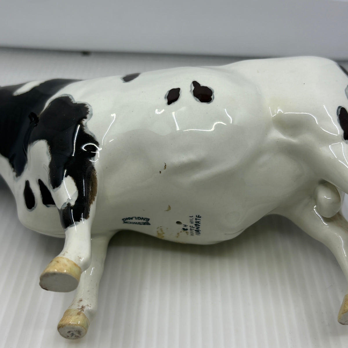 Beswick Ayrshire Bull Model 1454, detail view