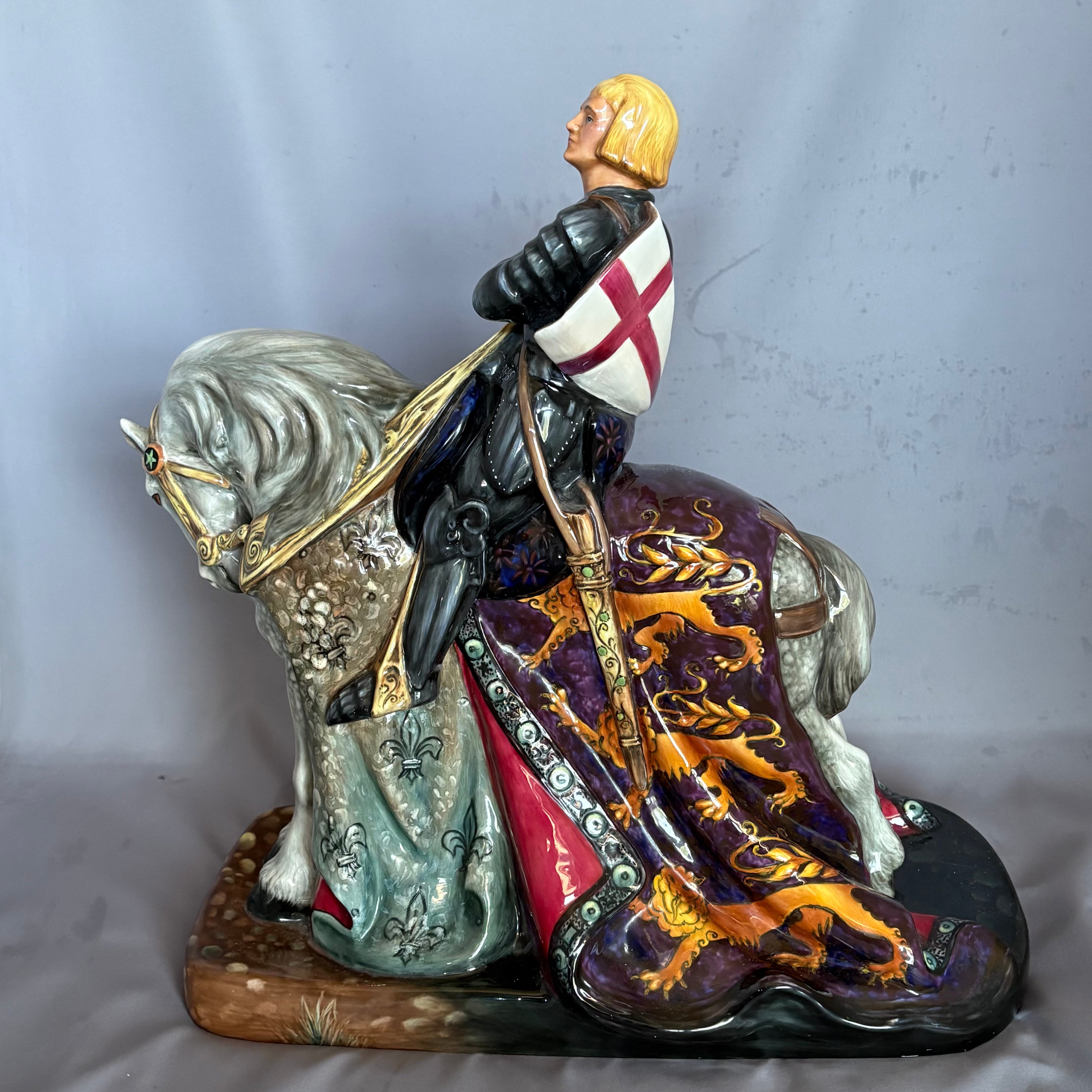 Royal Doulton Figurine St George HN2067 - William Cross 