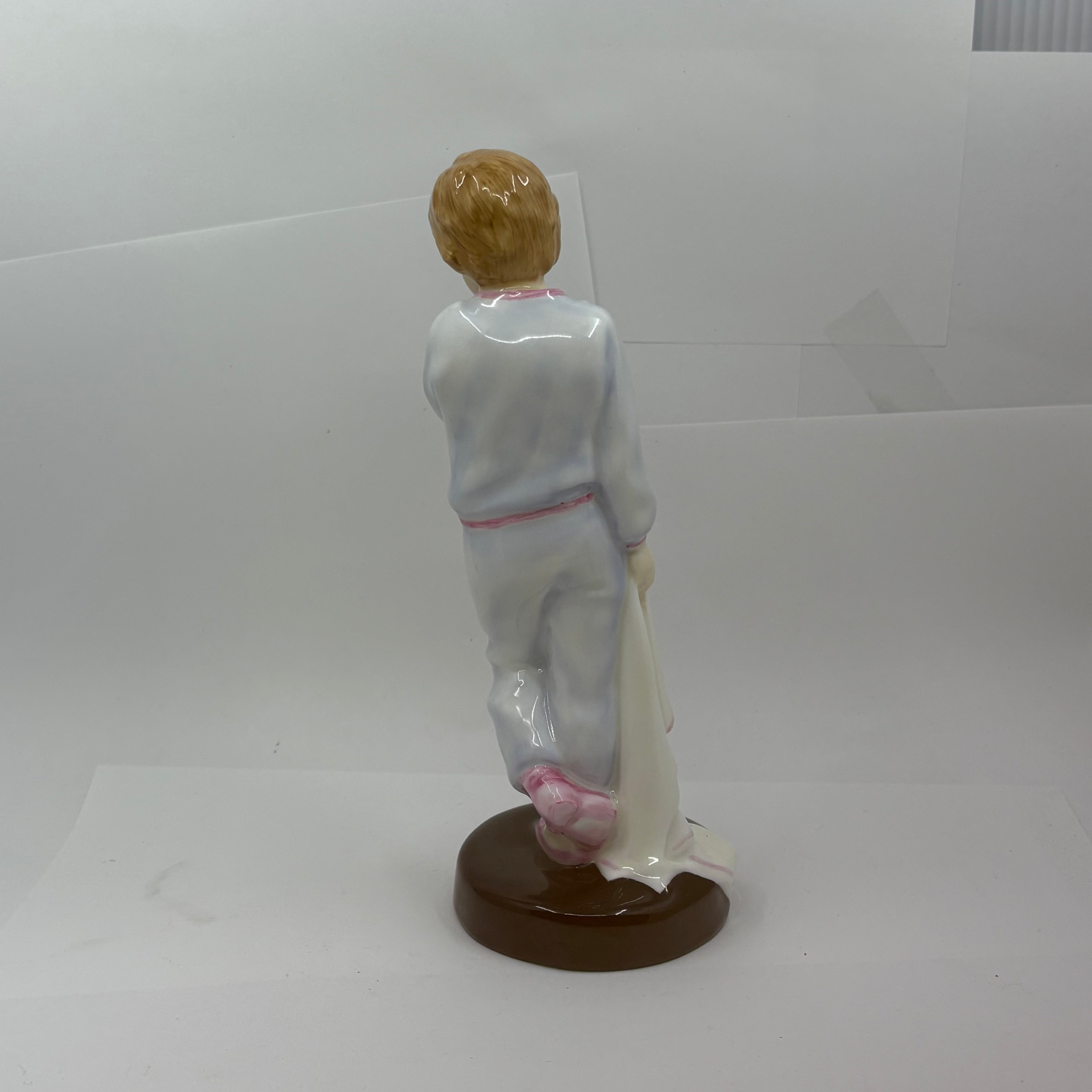 Royal Doulton Figurine Sleepy Darling HN3079 - William Cross