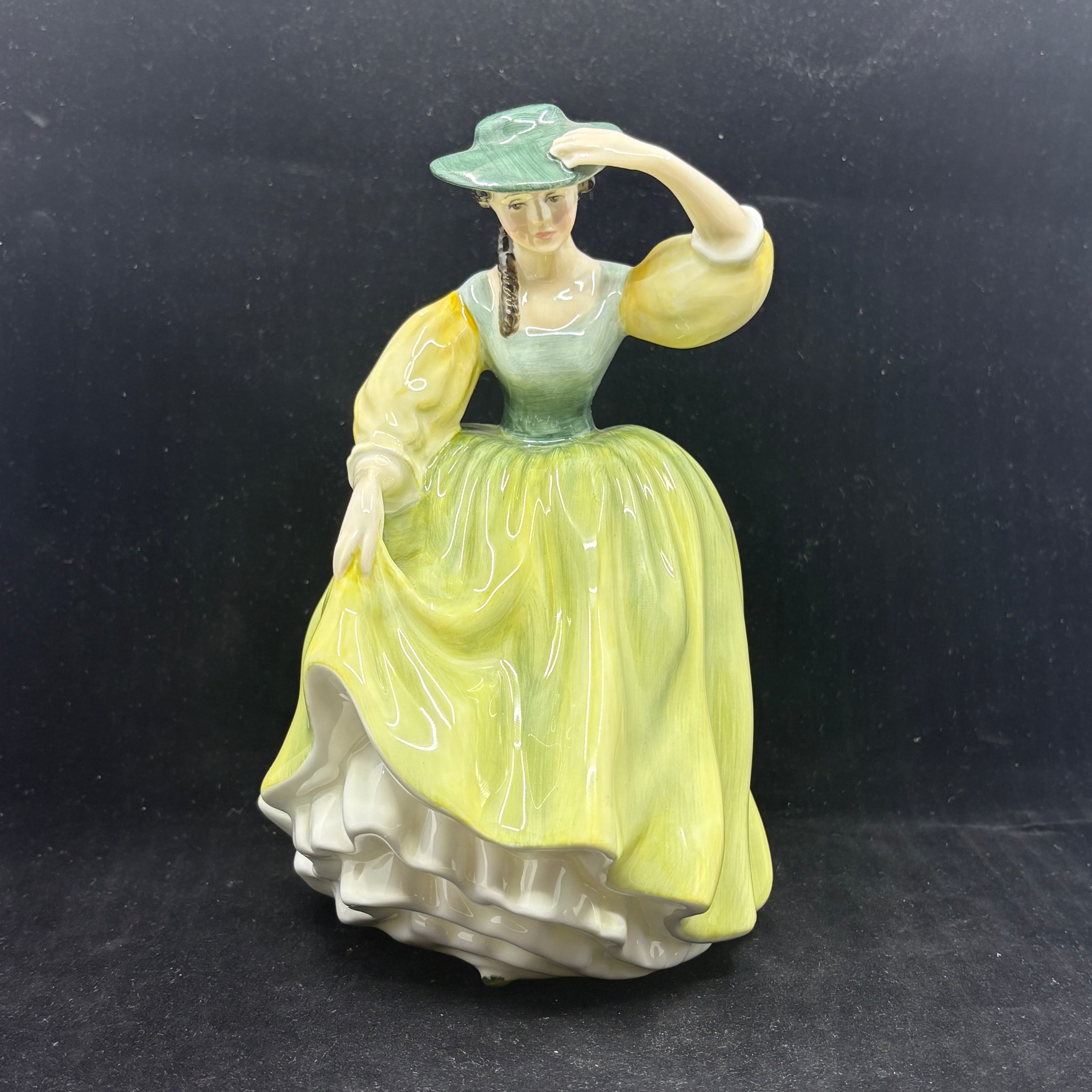 Royal Doulton Figurine Buttercup HN2309 - William Cross