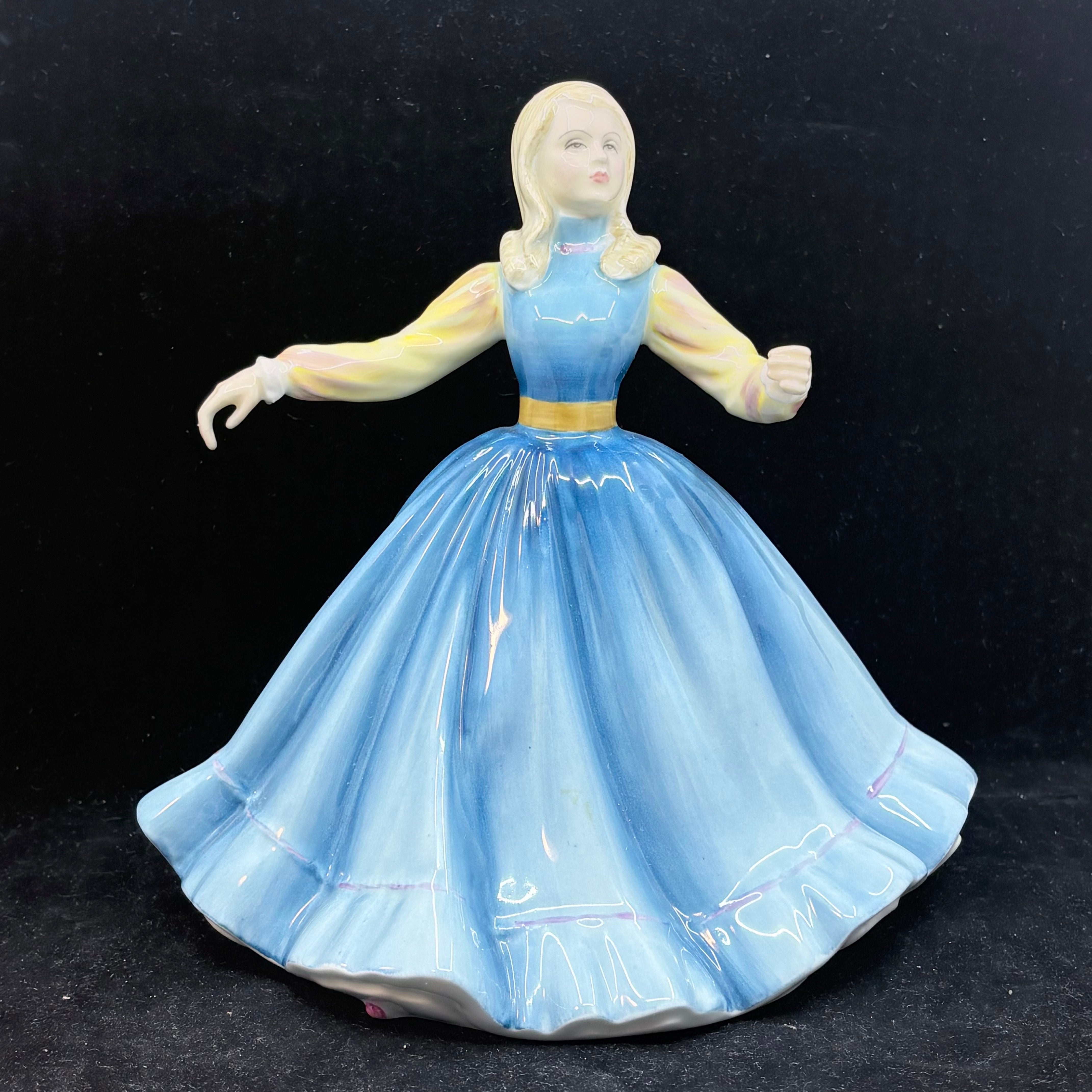 Royal Doulton Figurine Jennifer HN2392 - William Cross