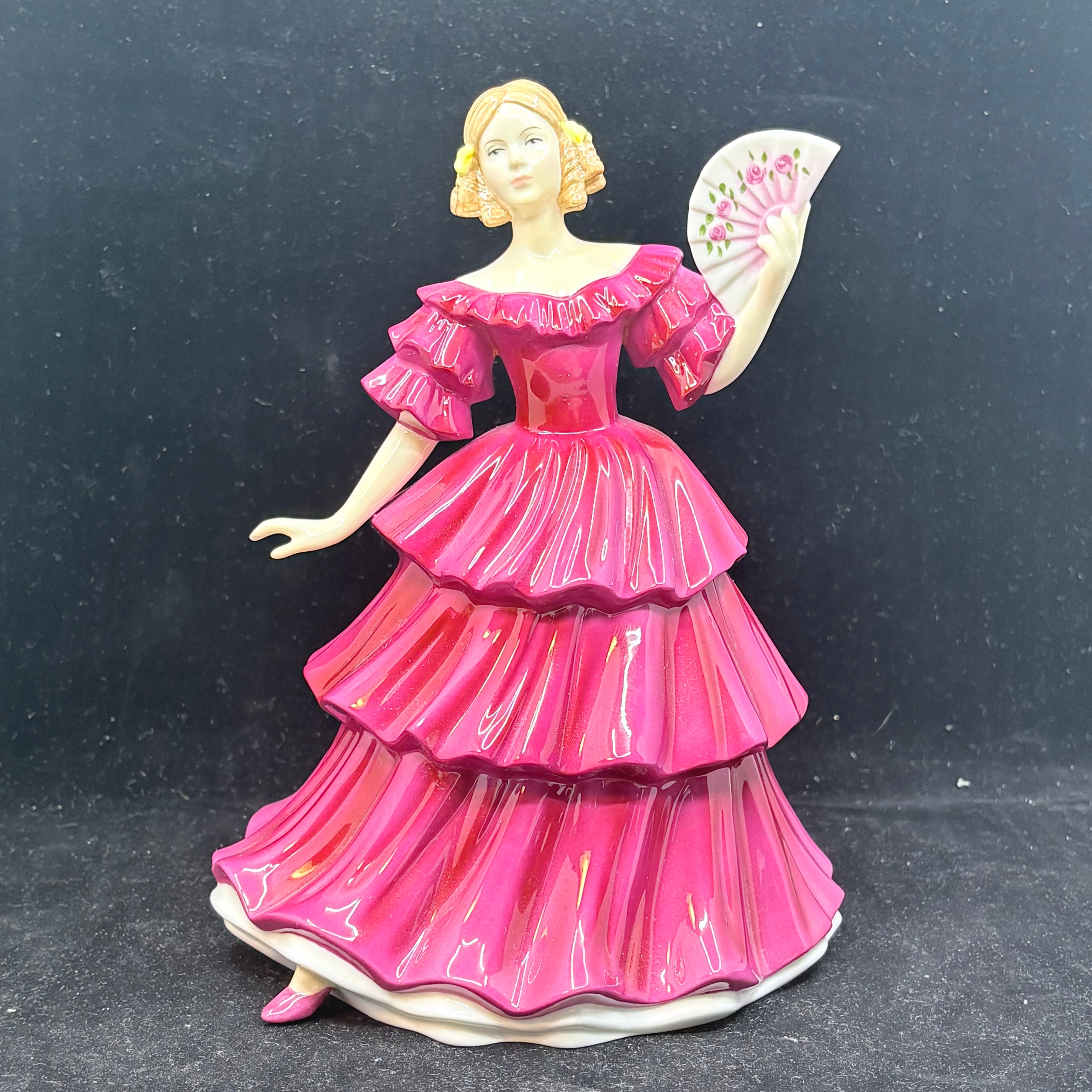 Royal Doulton Figurine Jennifer HN5090 - William Cross