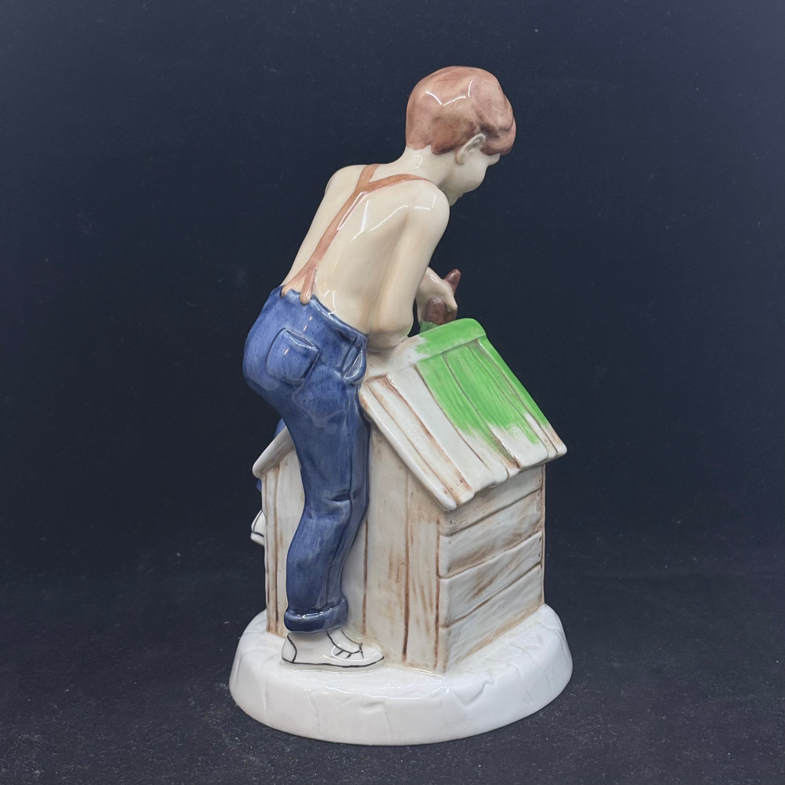 Royal Doulton Figurine As Good as New HN2971- William Cross