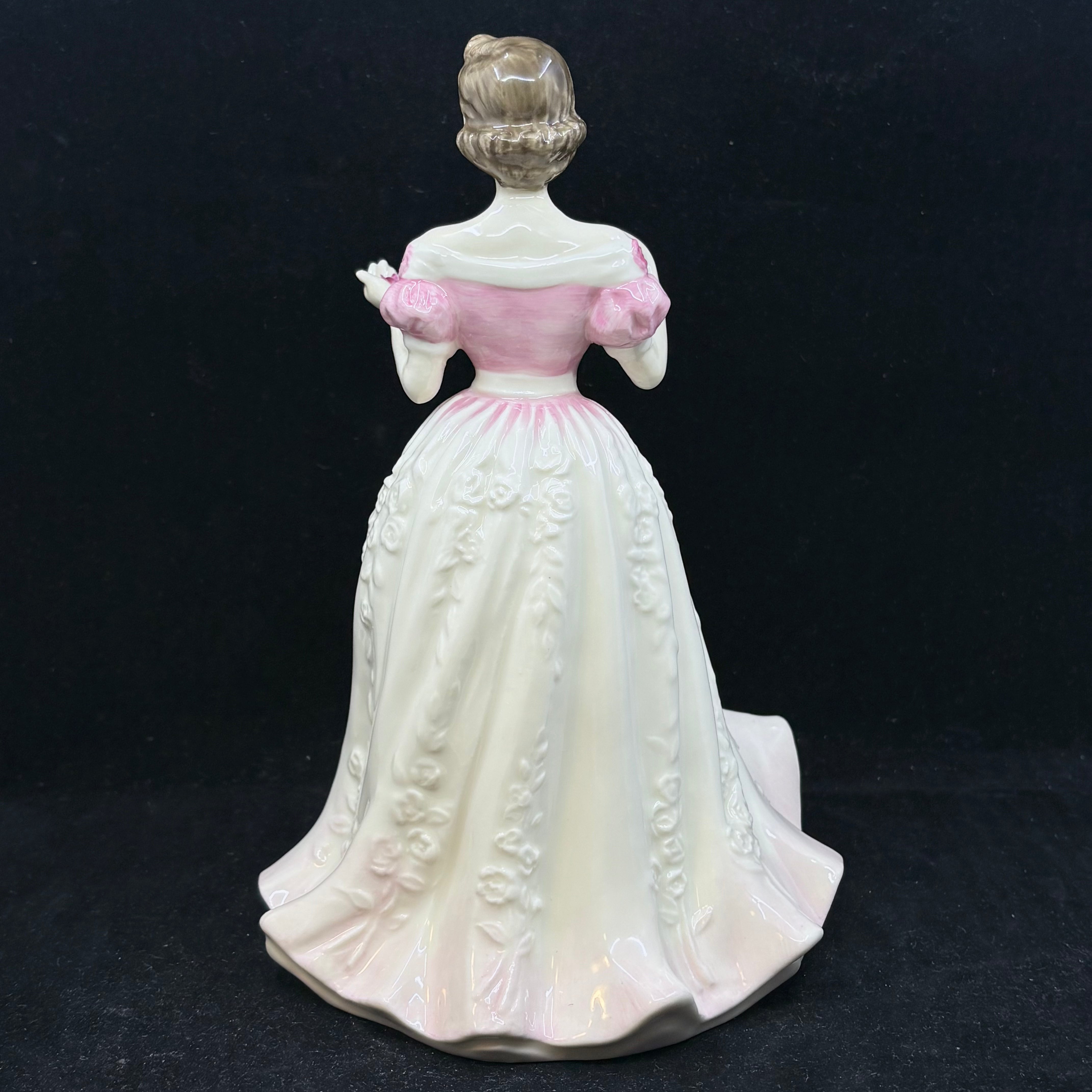 Royal Doulton Figurine Charity HN4243 - William Cross