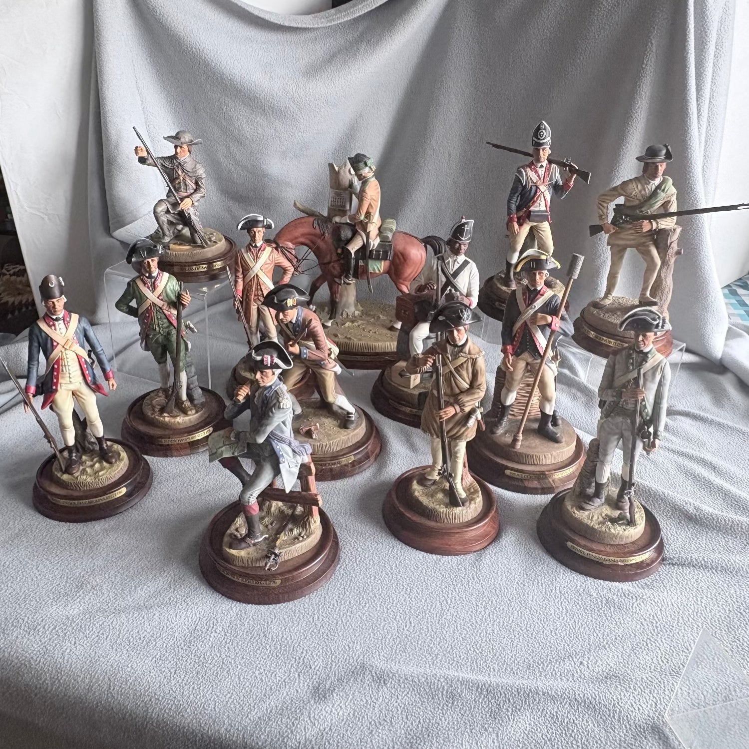 Royal Doulton Soldiers of the Revolution Complete Set 13 Figures Edition 59/350 with COA.