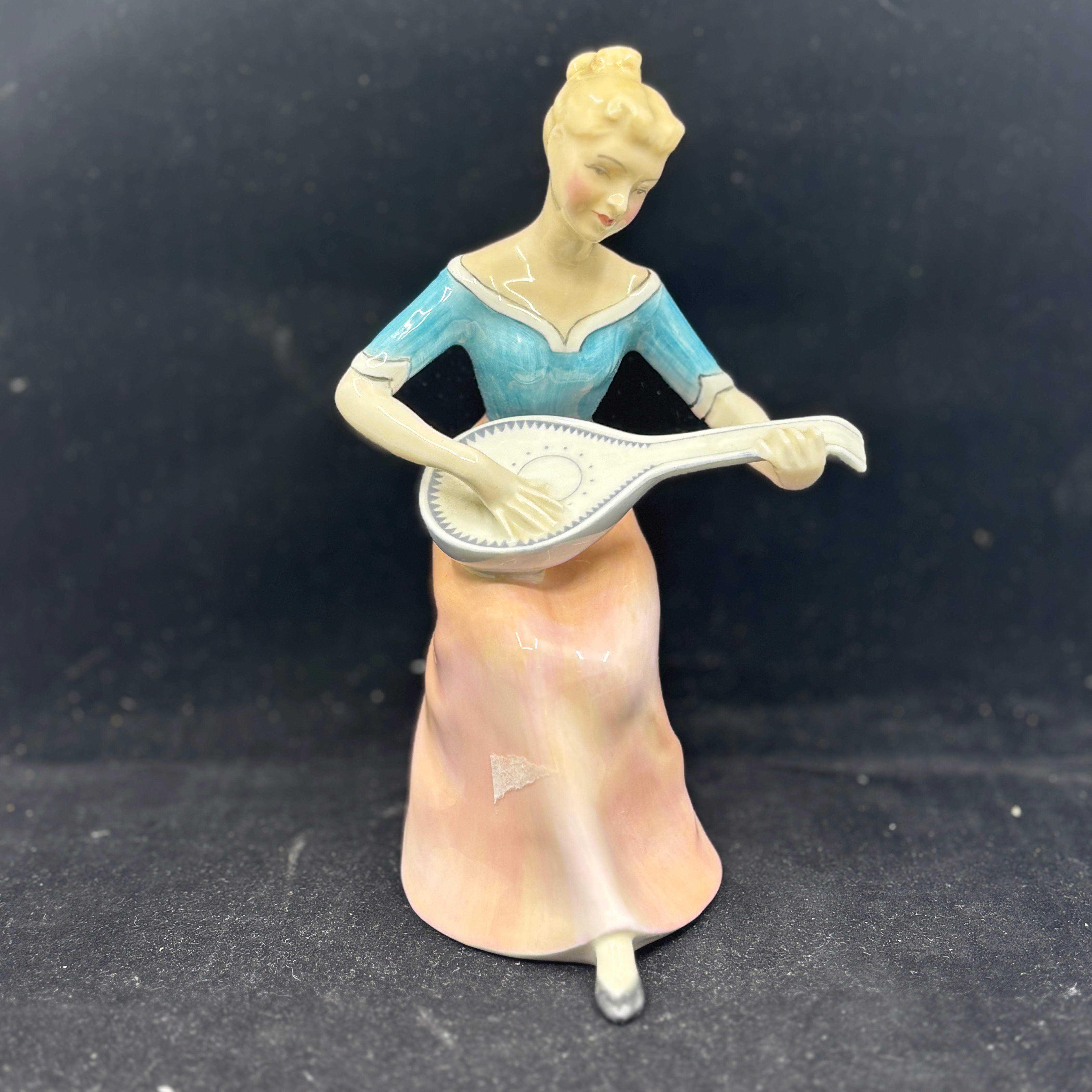 Royal Doulton Figurine Melody HN2202 - William Cross