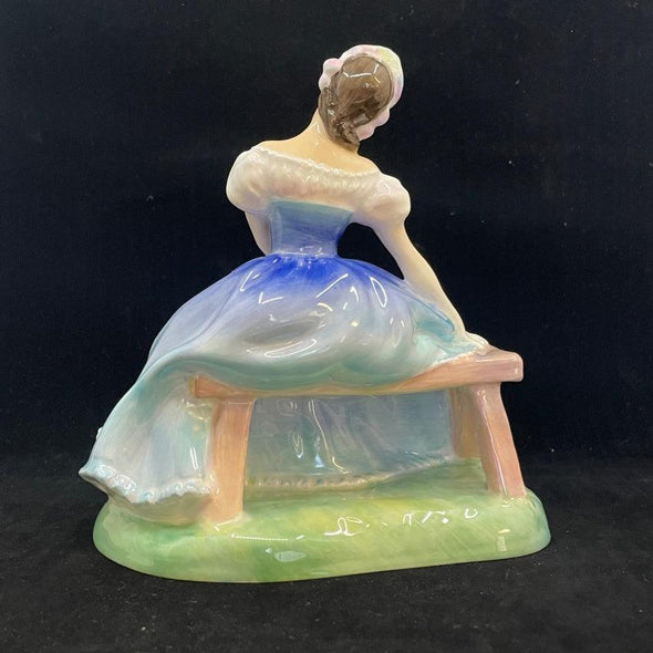 Royal Doulton Figurine Giselle HN2140 - William Cross