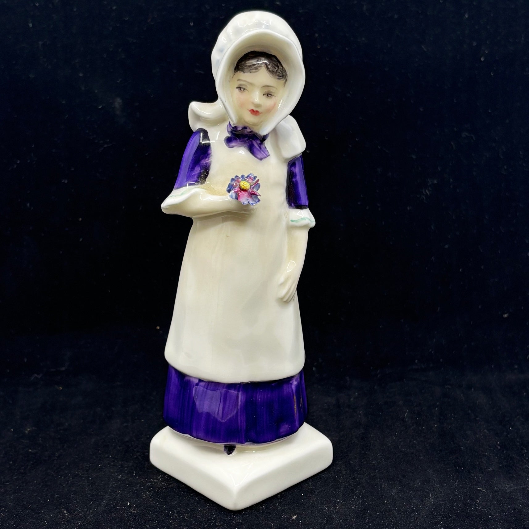 Royal Doulton Figurine Anna HN2802 - William Cross