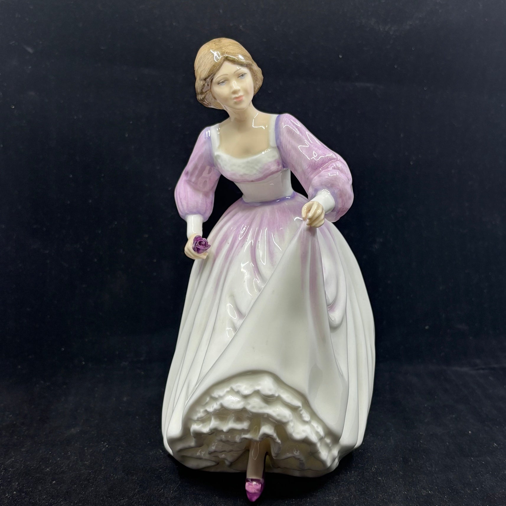 Royal Doulton Figurine Ashley HN3420 - William Cross