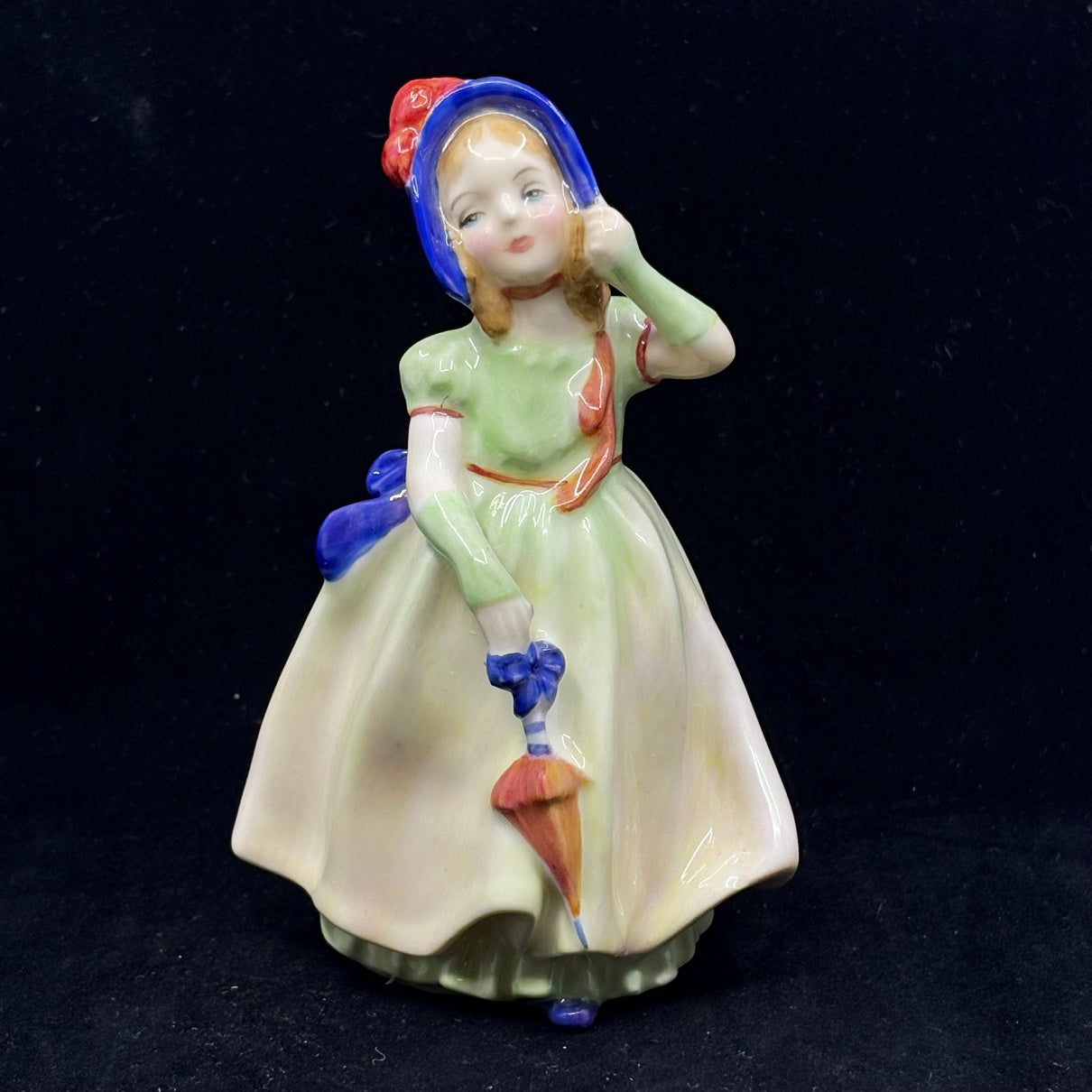 Royal Doulton Figurine Babie HN1679