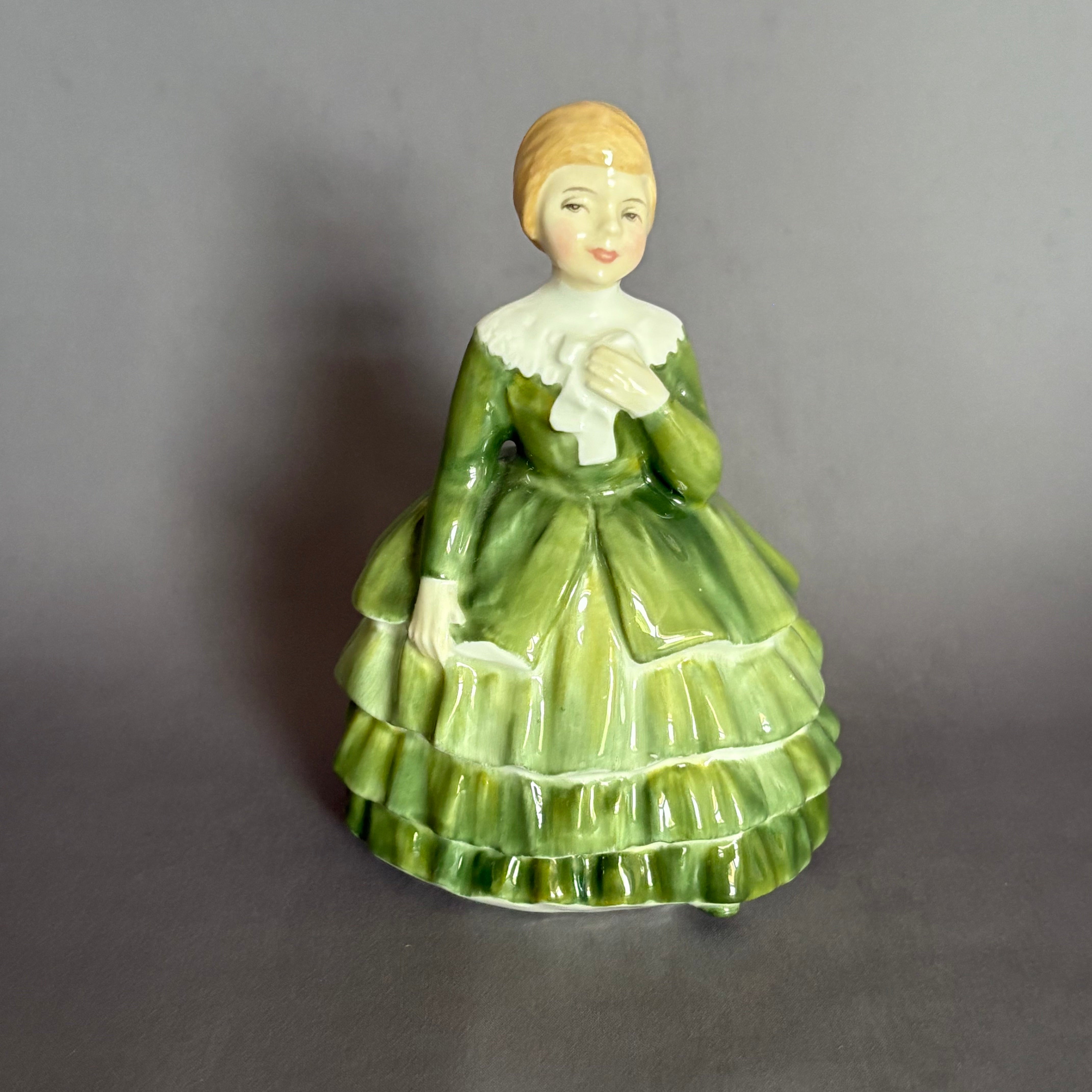 Royal Doulton Figurine Belle HN2340 - William Cross