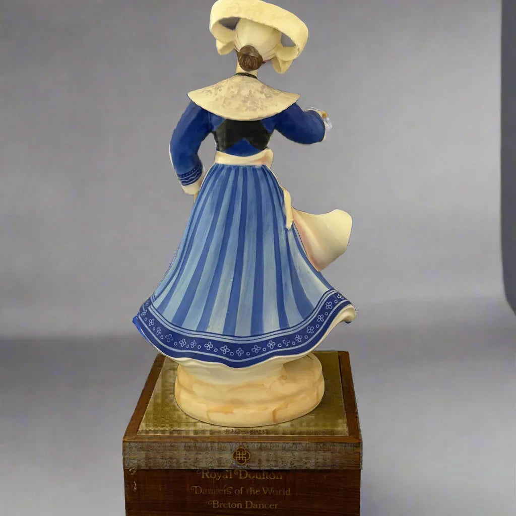 Royal Doulton Figurine Breton Dancer HN2388 - William Cross