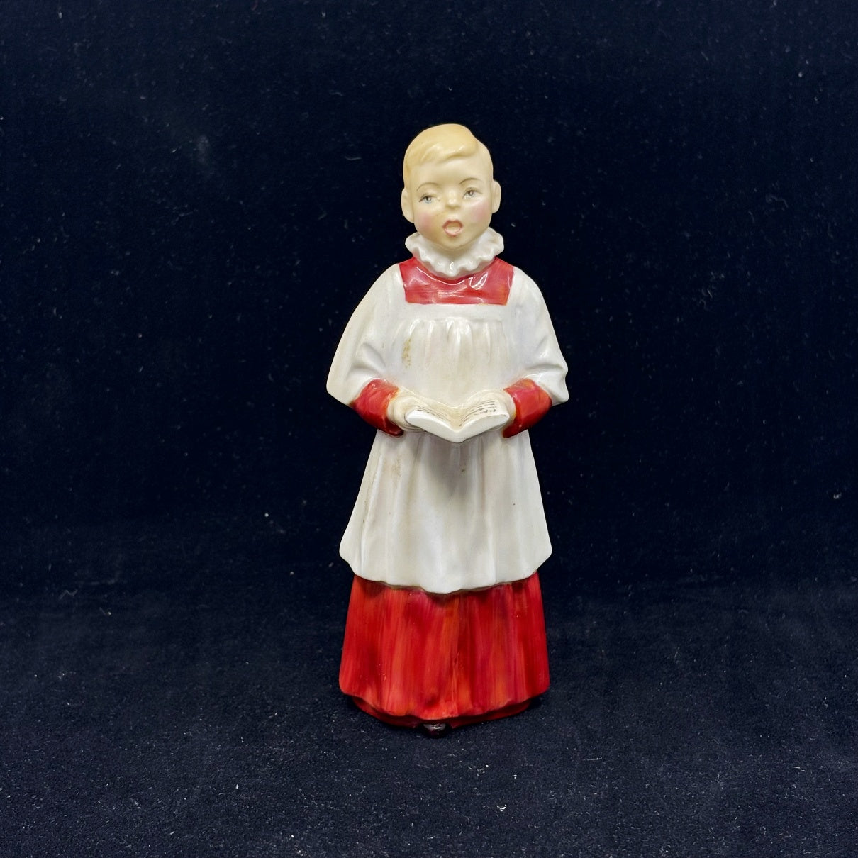 Royal Doulton Figurine Choir Boy HN2141 - William Cross