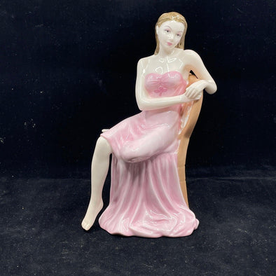 Royal Doulton Figurine Comtemplation HN4761 - William Cross