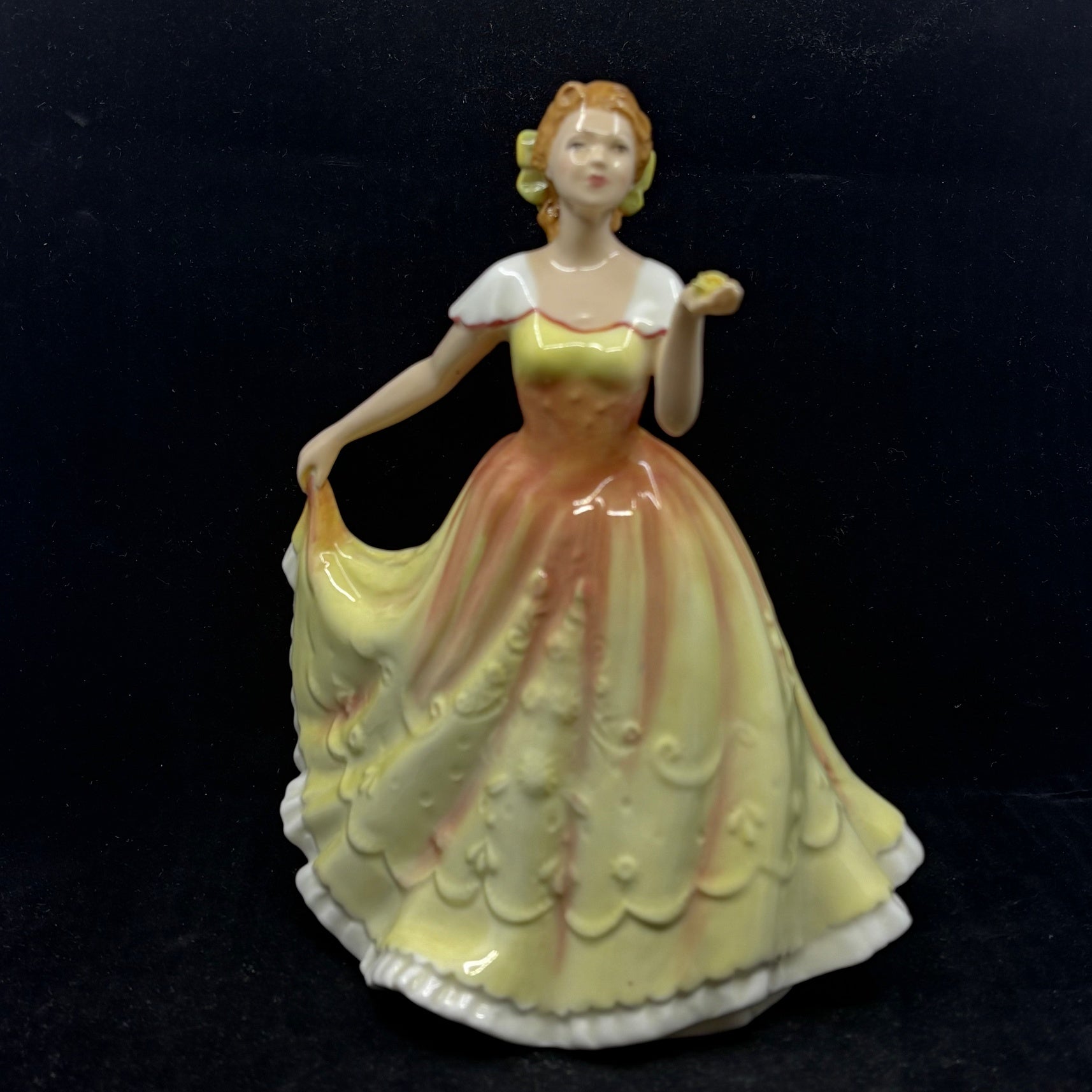 Royal Doulton Figurine Deborah HN3644 - William Cross