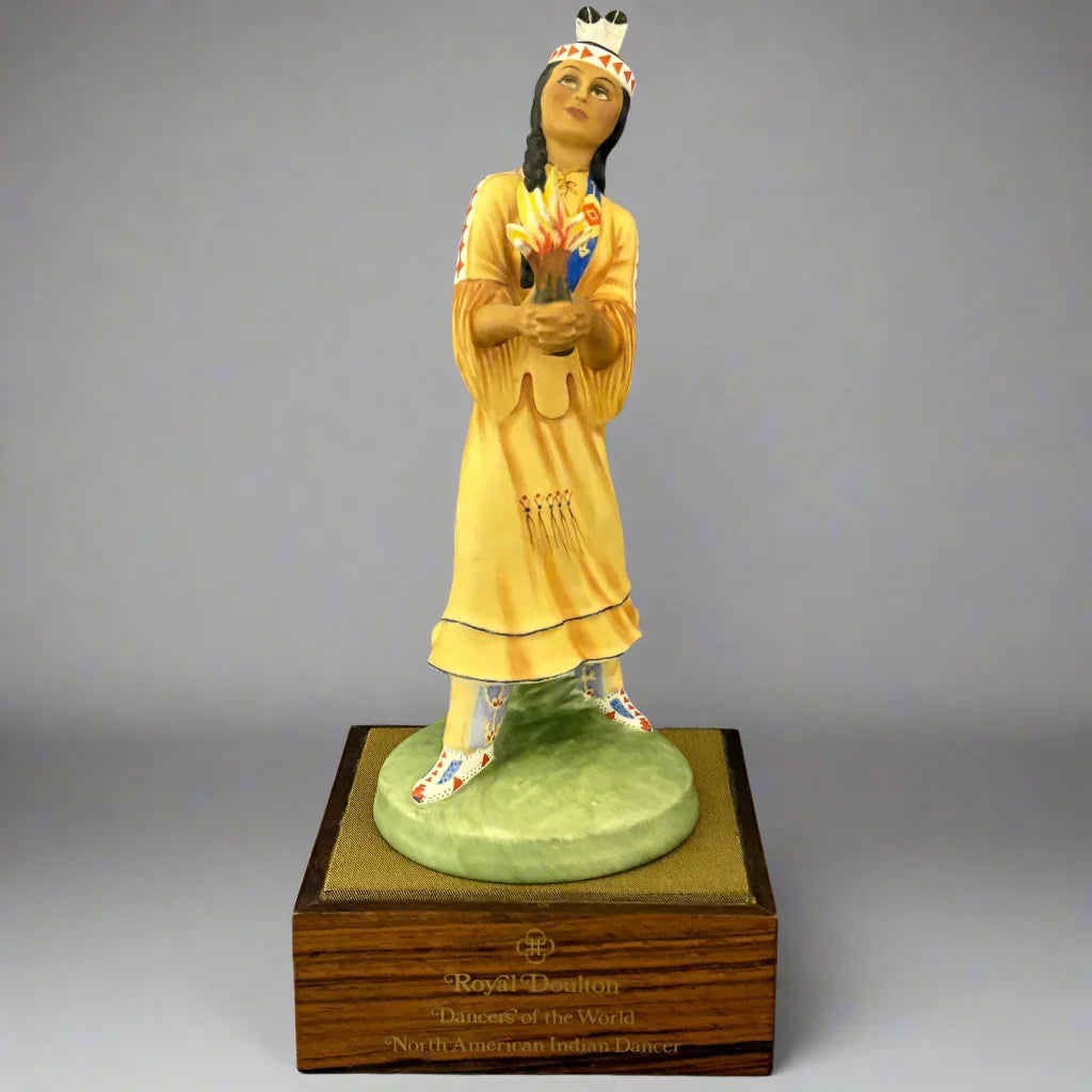 Royal Doulton Figurine North American Indian Dancer HN2809 - Willliam cross