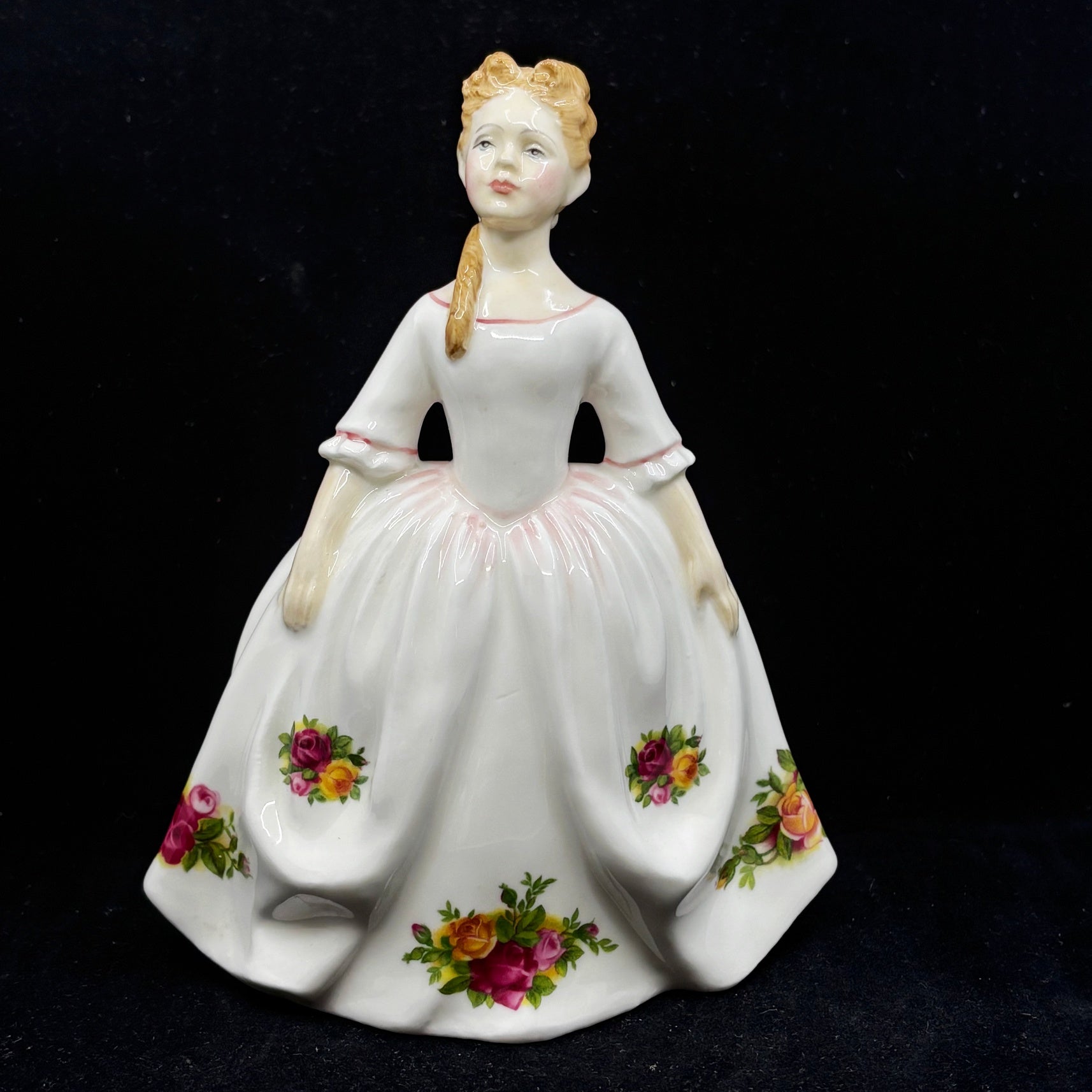 Royal Doulton Figurine Old Country Roses HN3482 - William Cross