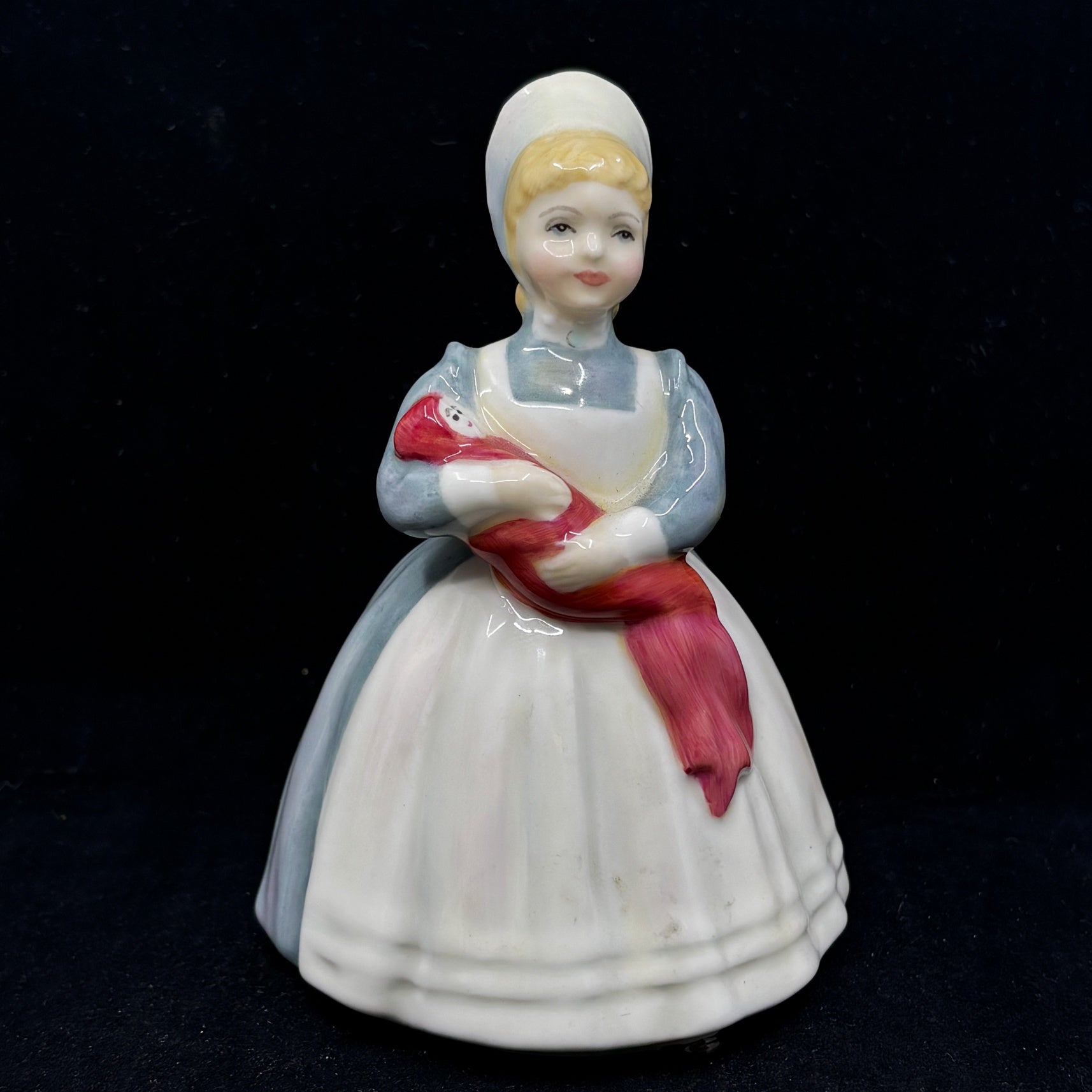 Royal Doulton Figurine Rag Doll Hn2142 - William Cross