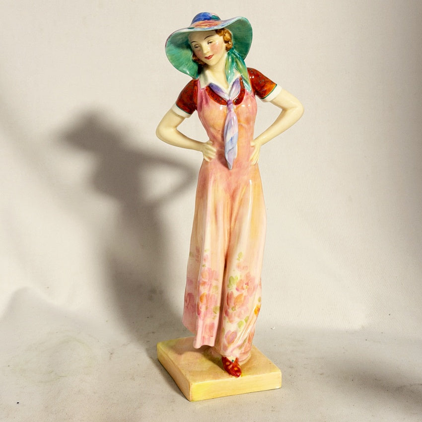 Royal Doulton Figurine The Lambeth Walk HN1881- William Cross