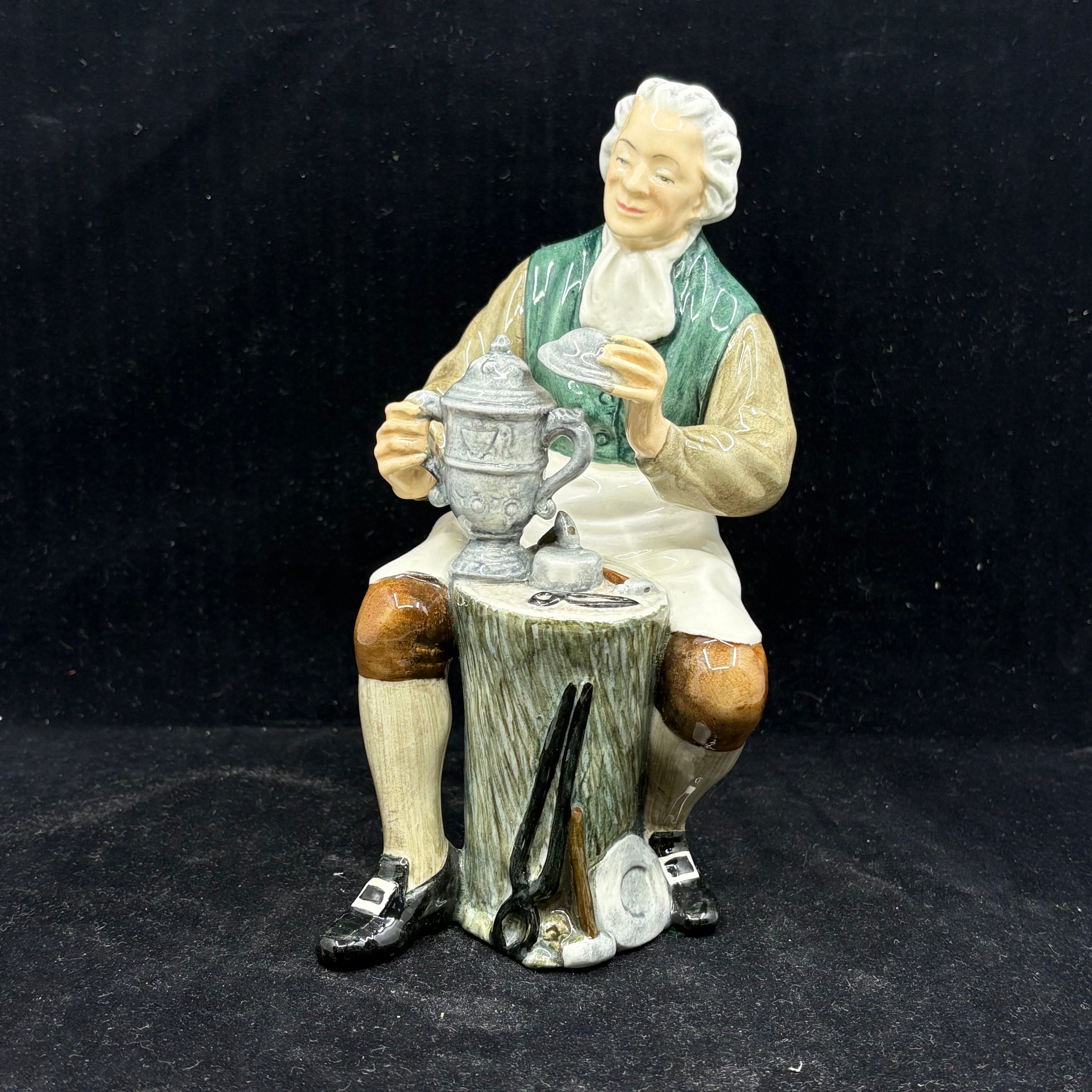 Royal Doulton Figurine Tinsmith HN2146- William Cross