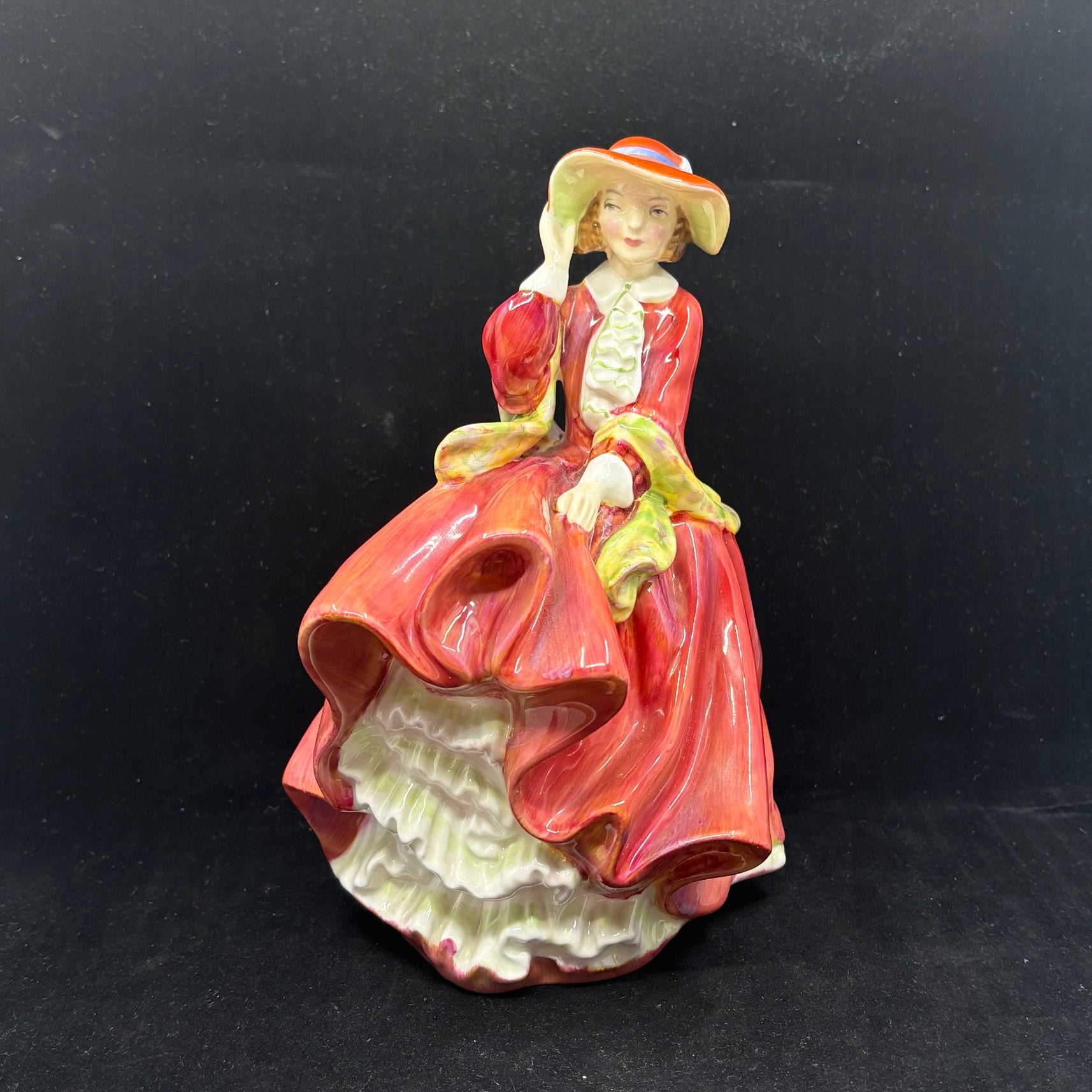 Royal Doulton Figurine Top of the Hill HN1834 - William Cross