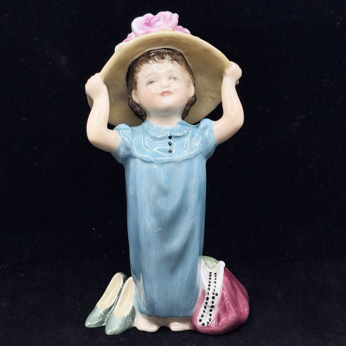 Royall Doulton Figurine Make Believe HN2225 - William Cross