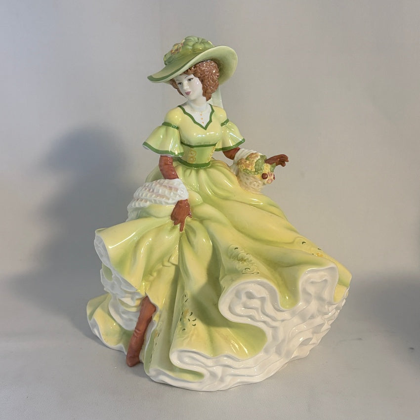 Royal Doulton Figurine Spring Dreams HN5106