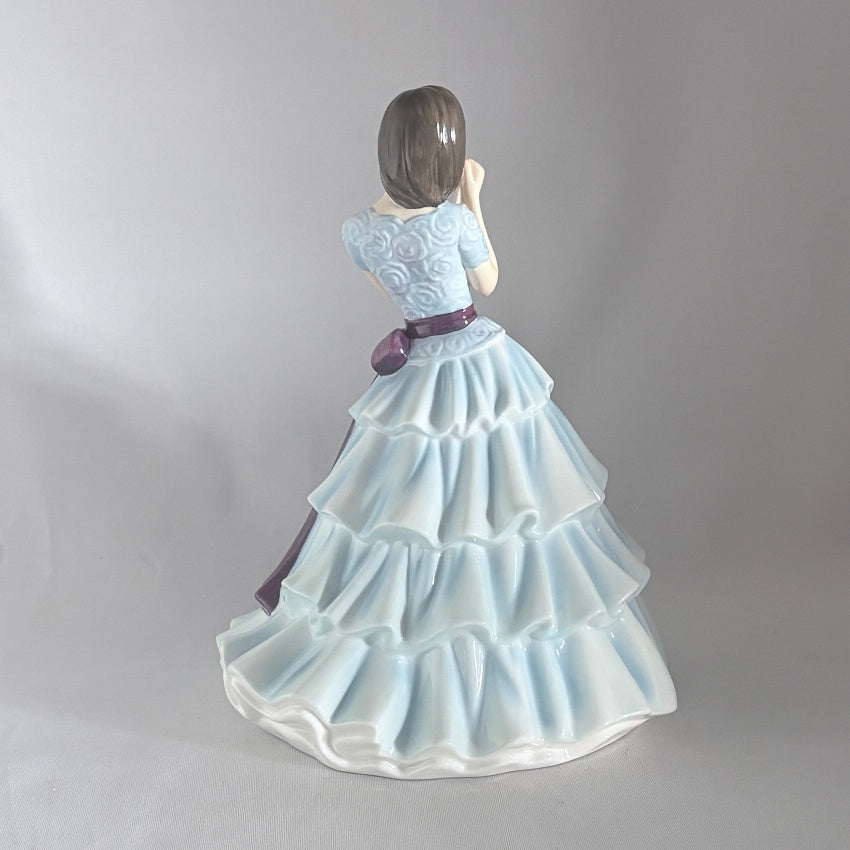 Royal Doulton Figurine Especially for You HN5102