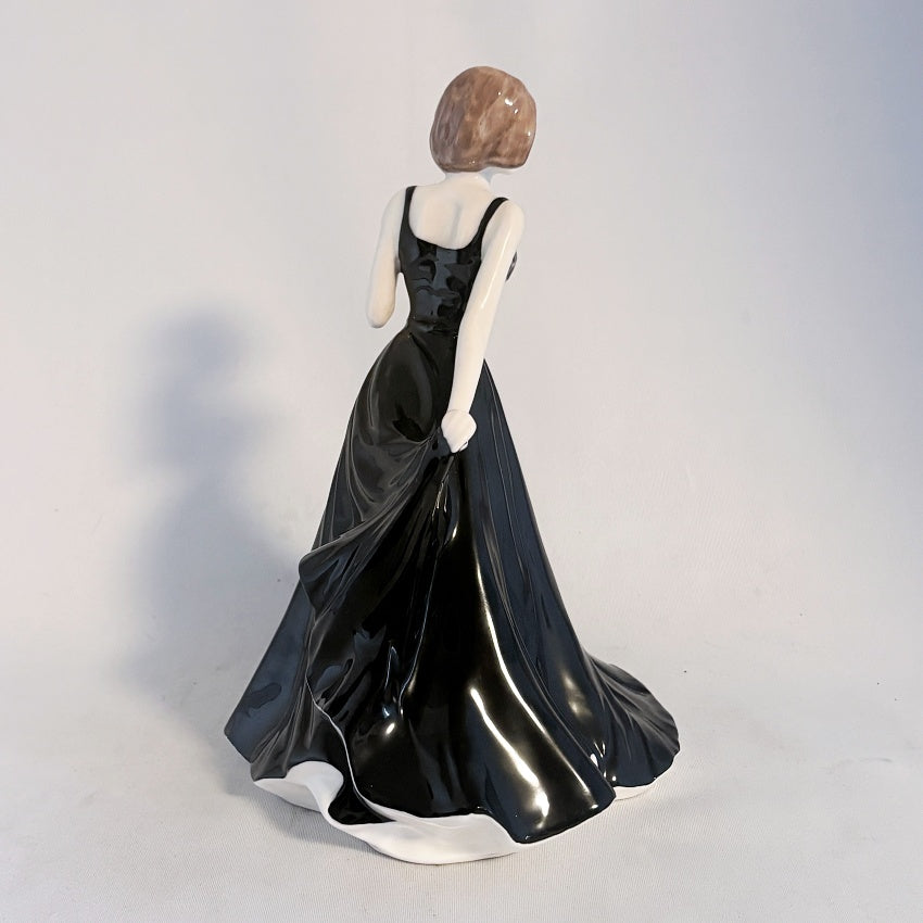 Royal Doulton Figurine Amelia HN4327