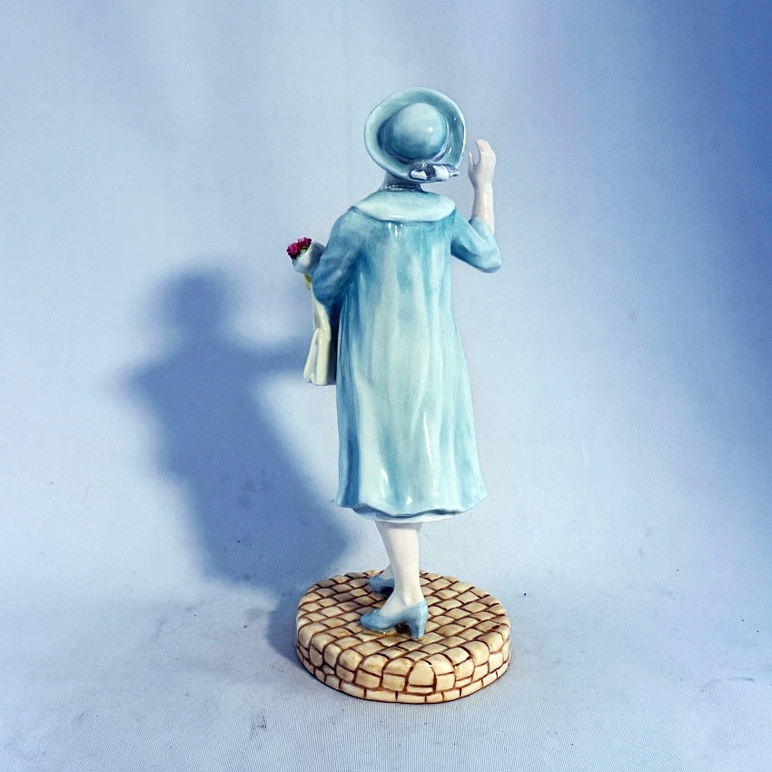 Royal Doulton Figurine HM Queen Elizabeth, The Queen Mother HN4086