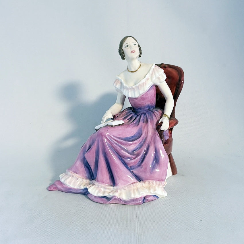Royal Doulton Figurine The Young Queen Victoria HN4475