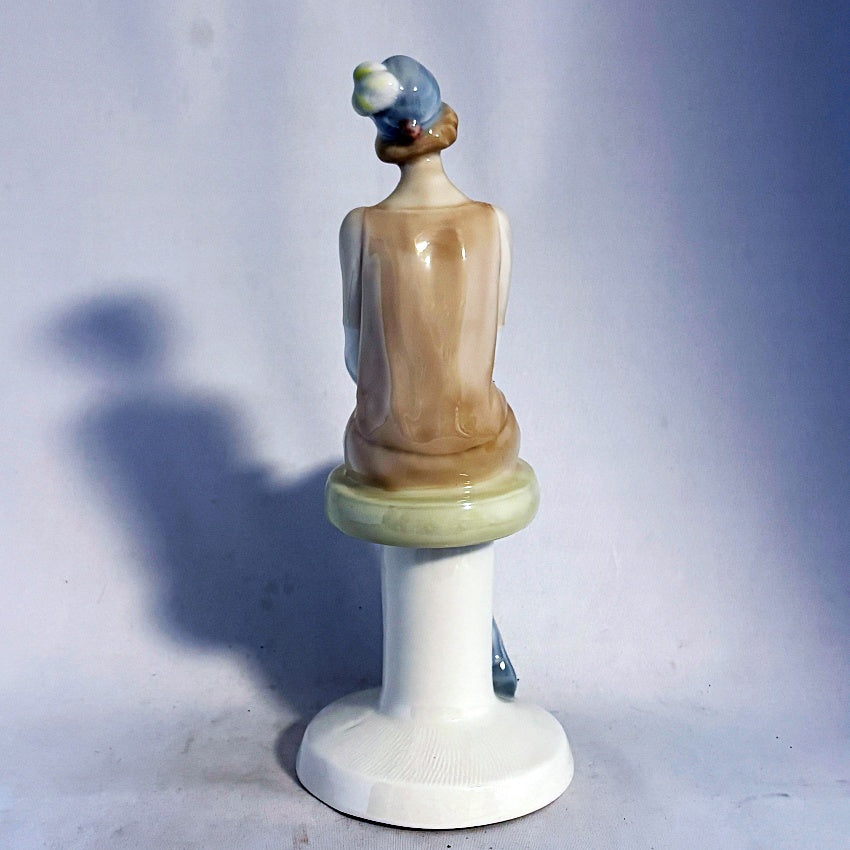 Royal Doulton  Figurine Cocktails HN3070