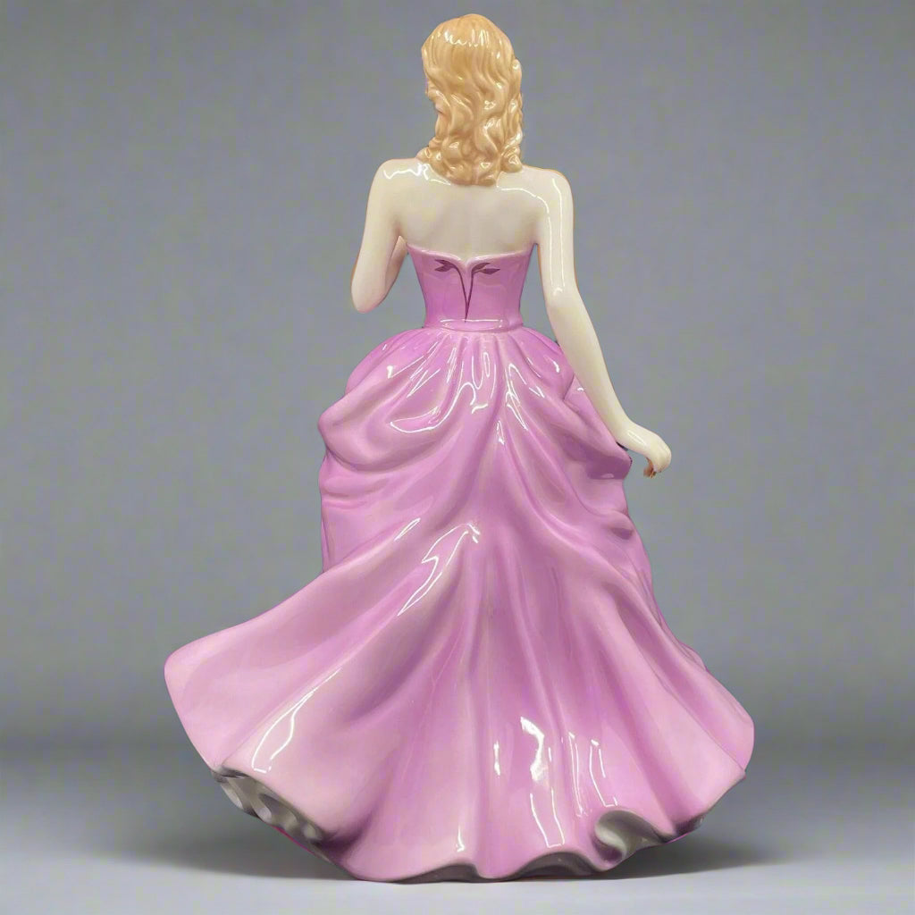 Royal Doulton Figurine Victoria HN4623 - William Cross