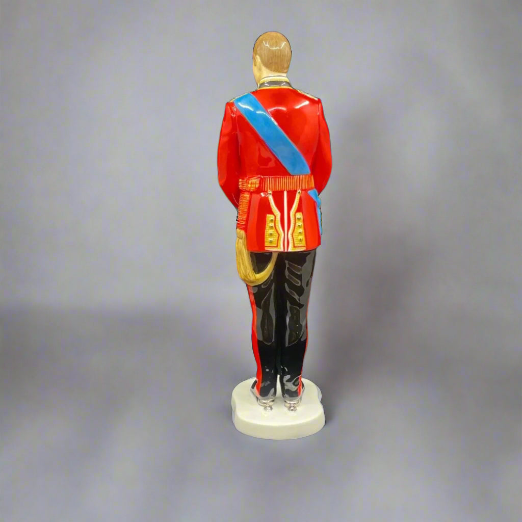 Royal Doulton Figurine HRH Prince William HN5573 - William Cross