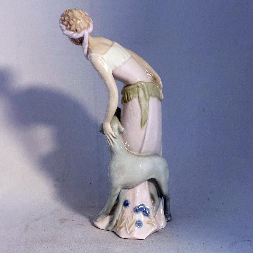 Royal Doulton Figurine Devotion HN3228