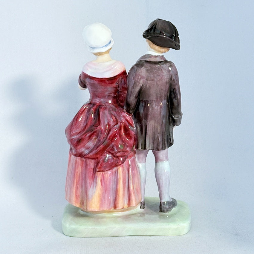 Royal Doulton Figurine A Courting HN2004