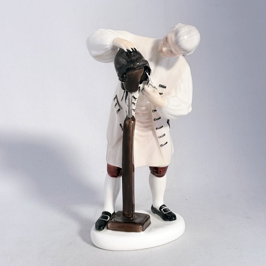 Royal Doulton Figurine Wigmaker of Williamsburg HN2239