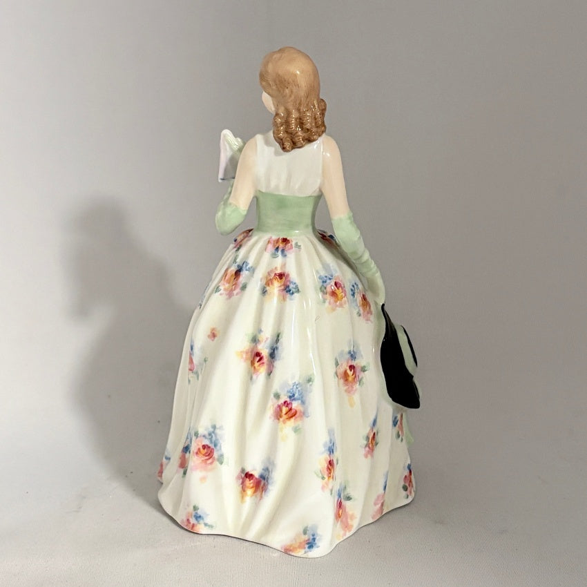 Carolyn HN2112( 1953 - 1965) 7" Royal Doulton Figurine