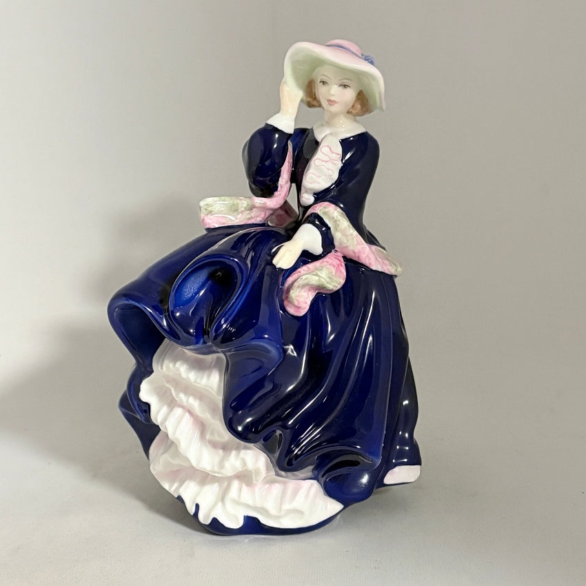 Royal Doulton Figurine Top of the Hill HN3735 